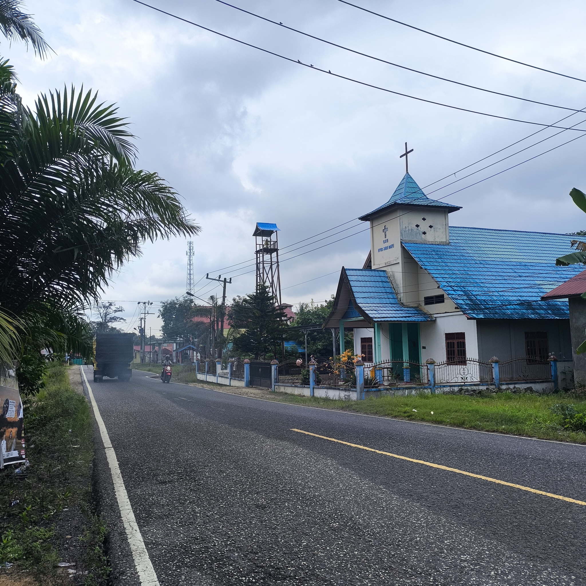 Melanesia Travel Diary. Indonesia. Day 142. Kalimantan - My, Drive, Travels, Informative, Around the world, Hitch-hiking, Life stories, Diary, Indonesia, Kalimantan, Religion, Video, Longpost