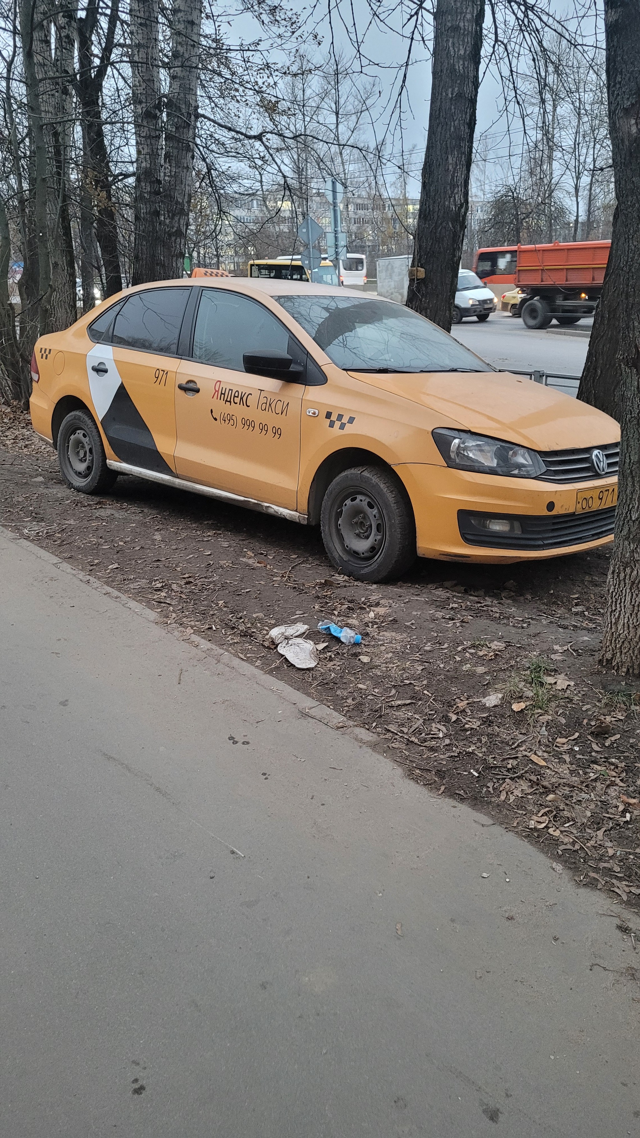 Reply to post Let's praise the owner of Porsche N699UV69 for parking on the sidewalk and lawn - My, Traffic rules, Violation of traffic rules, Gai, Неправильная парковка, Parking, Traffic fines, Tula, Beautification, Longpost, Reply to post