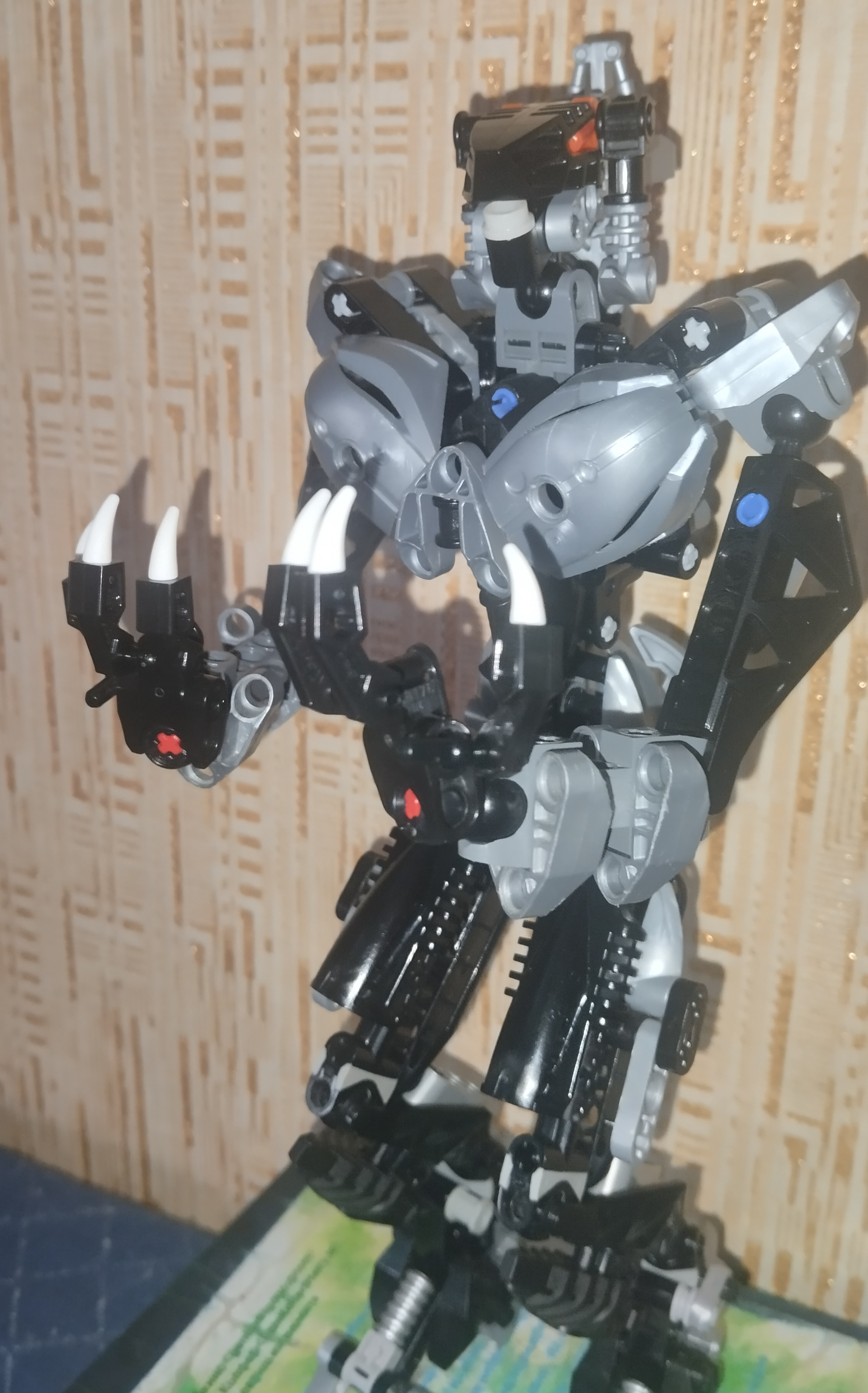 Finally. Claws for Beauty 8761 - My, Characters (edit), Humor, Movies, Robot, Bionicle, Jointed doll, Constructor, Toys, Kit, Details, Longpost