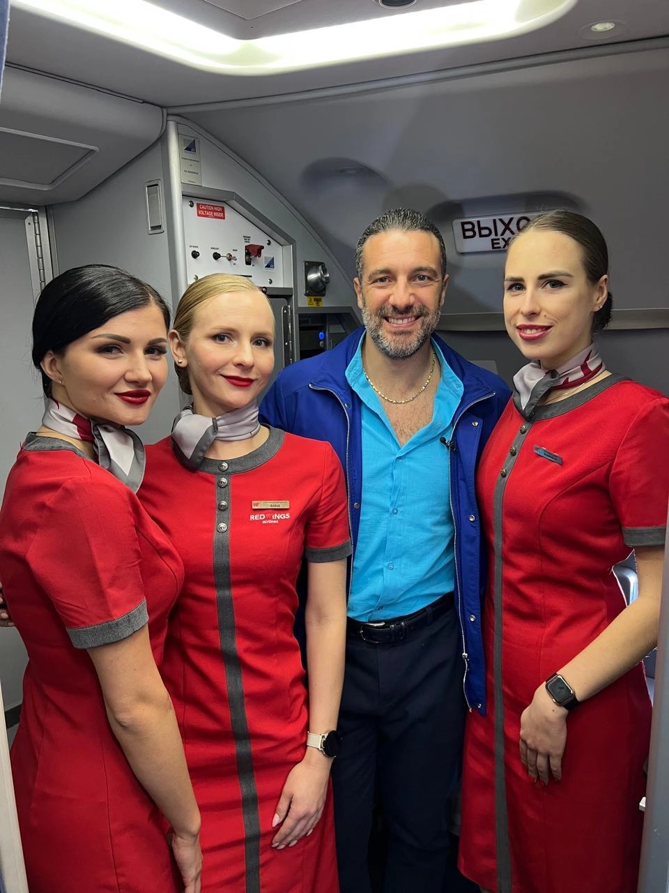 Rostec showed celebrities flying on Superjets. Who are these people anyway? - Telegram (link), Russian production, Production, Longpost