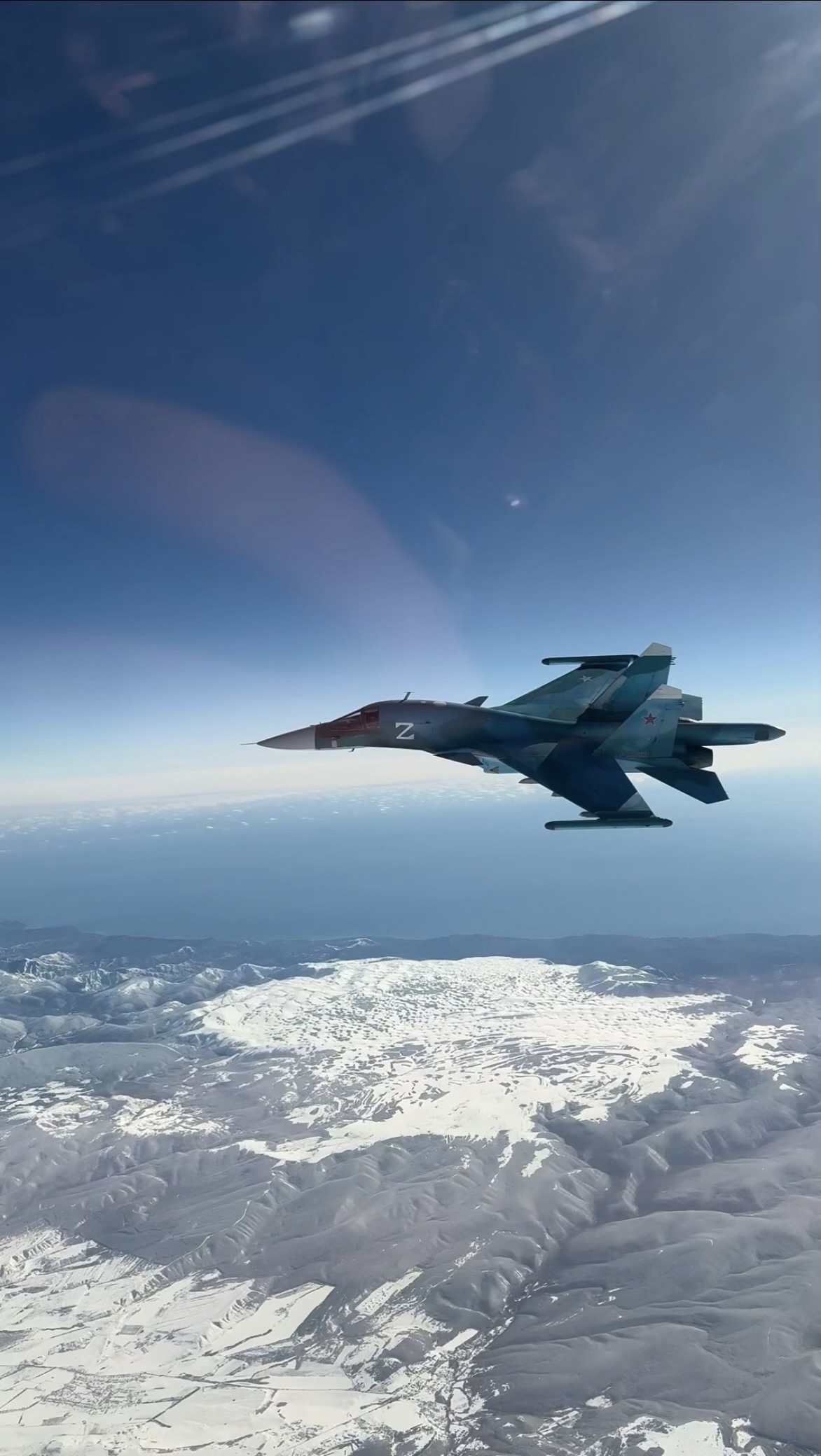 Su-34 flies to cause a fuss - My, Su-34, Airplane, Aviation, Special operation