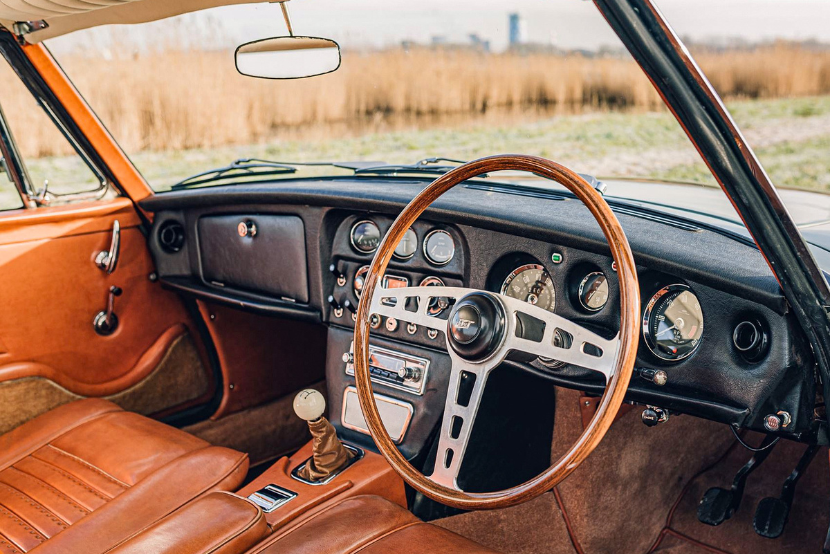 Jensen Interceptor. American power, Italian aesthetics and British manners: the legendary Interceptor deserved a completely different fate - Auto, Technics, Inventions, Car history, USA, Want to know everything, Engine, Spare parts, Tuning, Longpost