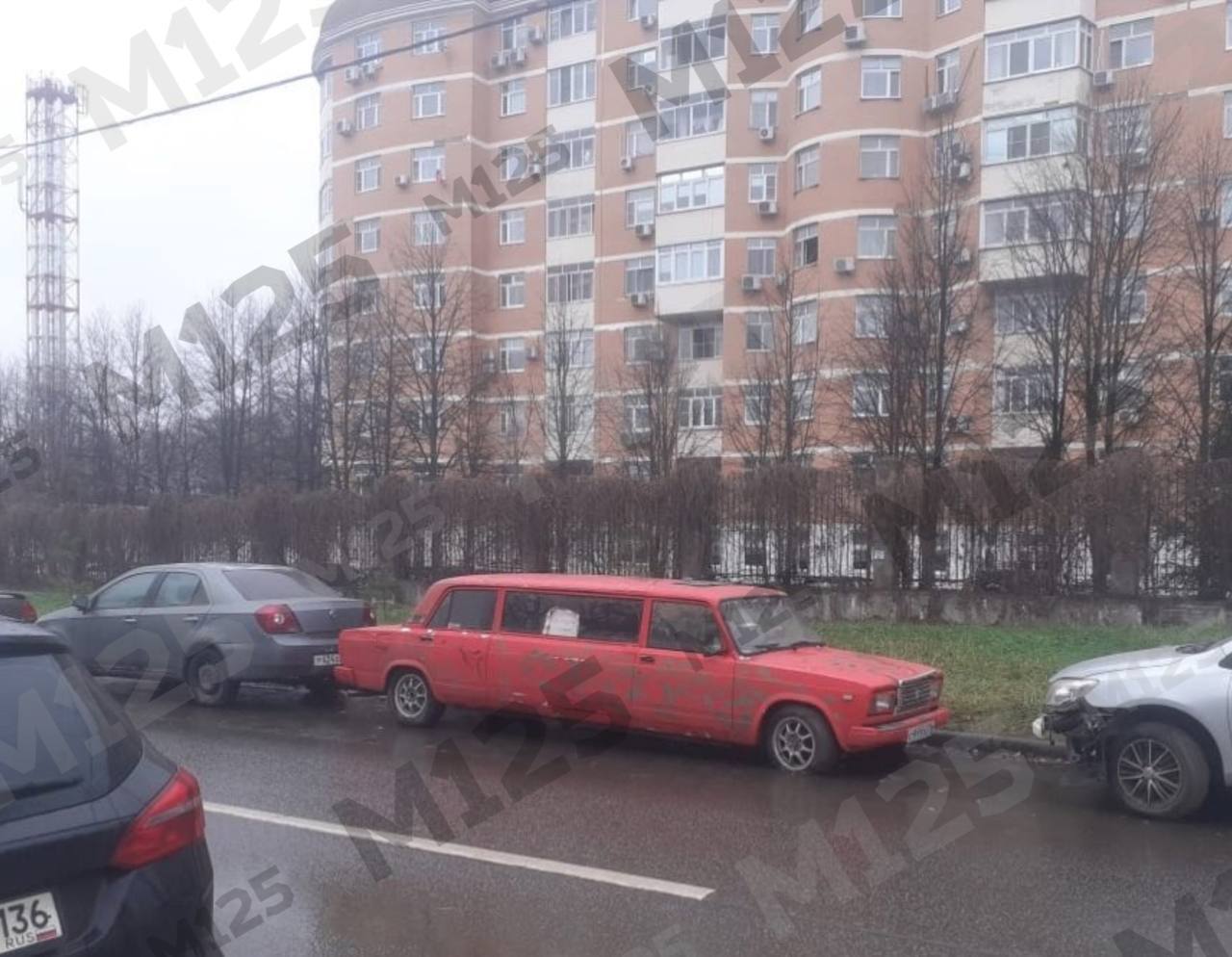 Лимузины в Москве тоже импортозаместили - Моё, Москва, Транспорт, Машина, Лимузин, Жигули, Лада, Авто