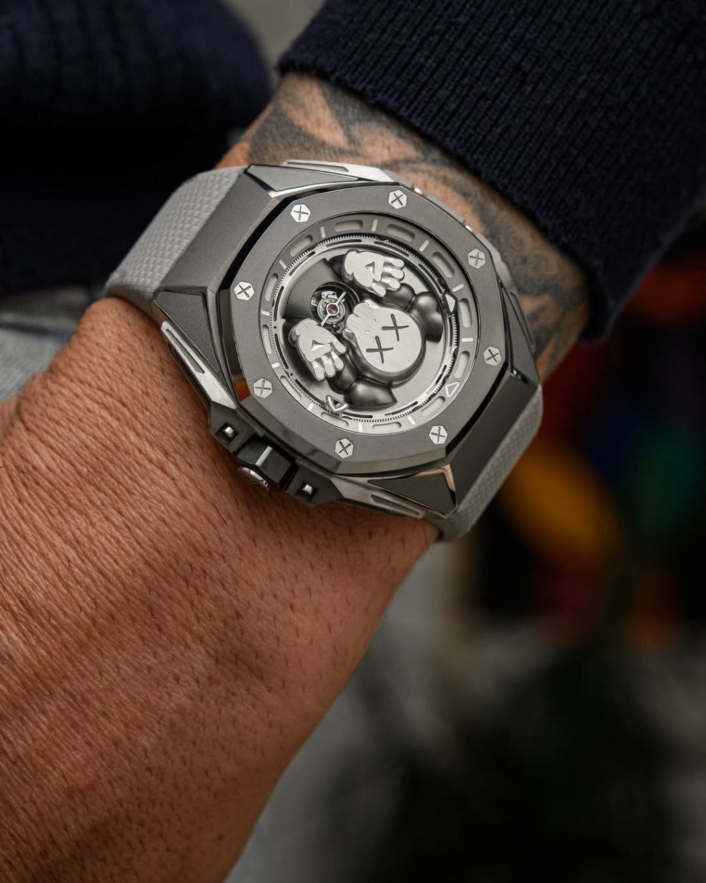 Royal Oak Concept Tourbillon COMPANION - a fresh collaboration between Audemars Piguet and KAWS - Collecting, Wrist Watch, Collection, Accessories, Assembly, Clock, Design, Breaking News, Good news, Fresh, news, Workshop, Manufactory, CNC, Production, Yandex Zen (link), Longpost