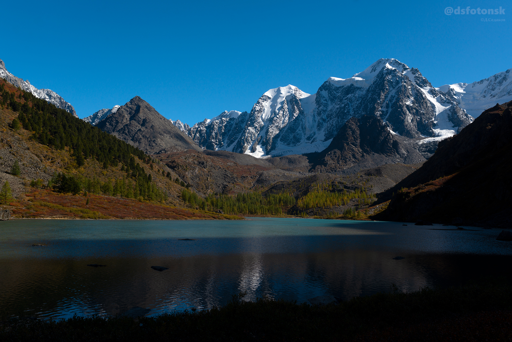 It's getting dark on Upper Shavlinskoye Lake - My, The mountains, Altai Republic, Shavlin Lakes, Nature, Autumn, The photo, Mountain Lake