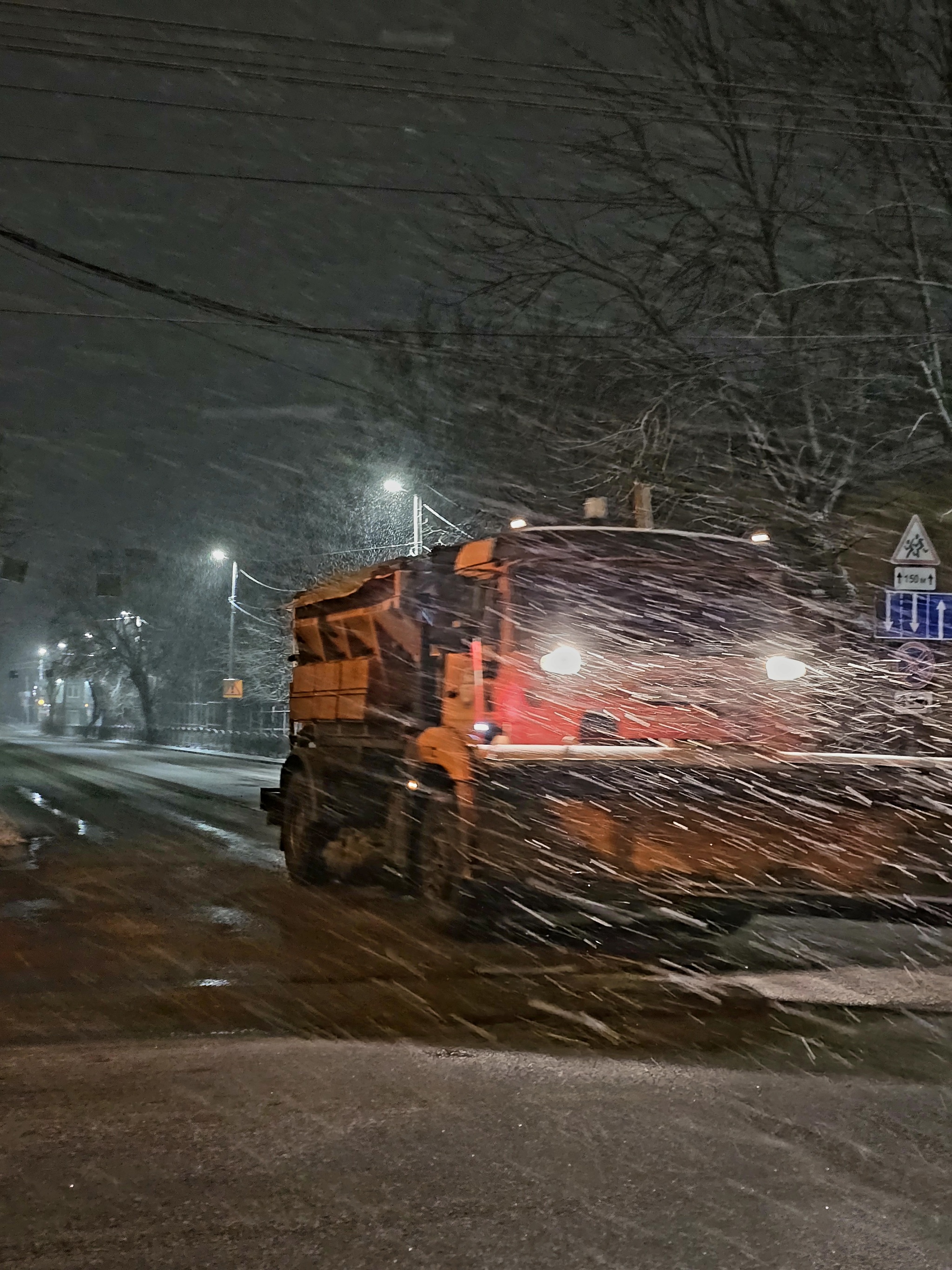 Kaluga, night... - My, Kaluga, Night, Blizzard, City walk, Longpost