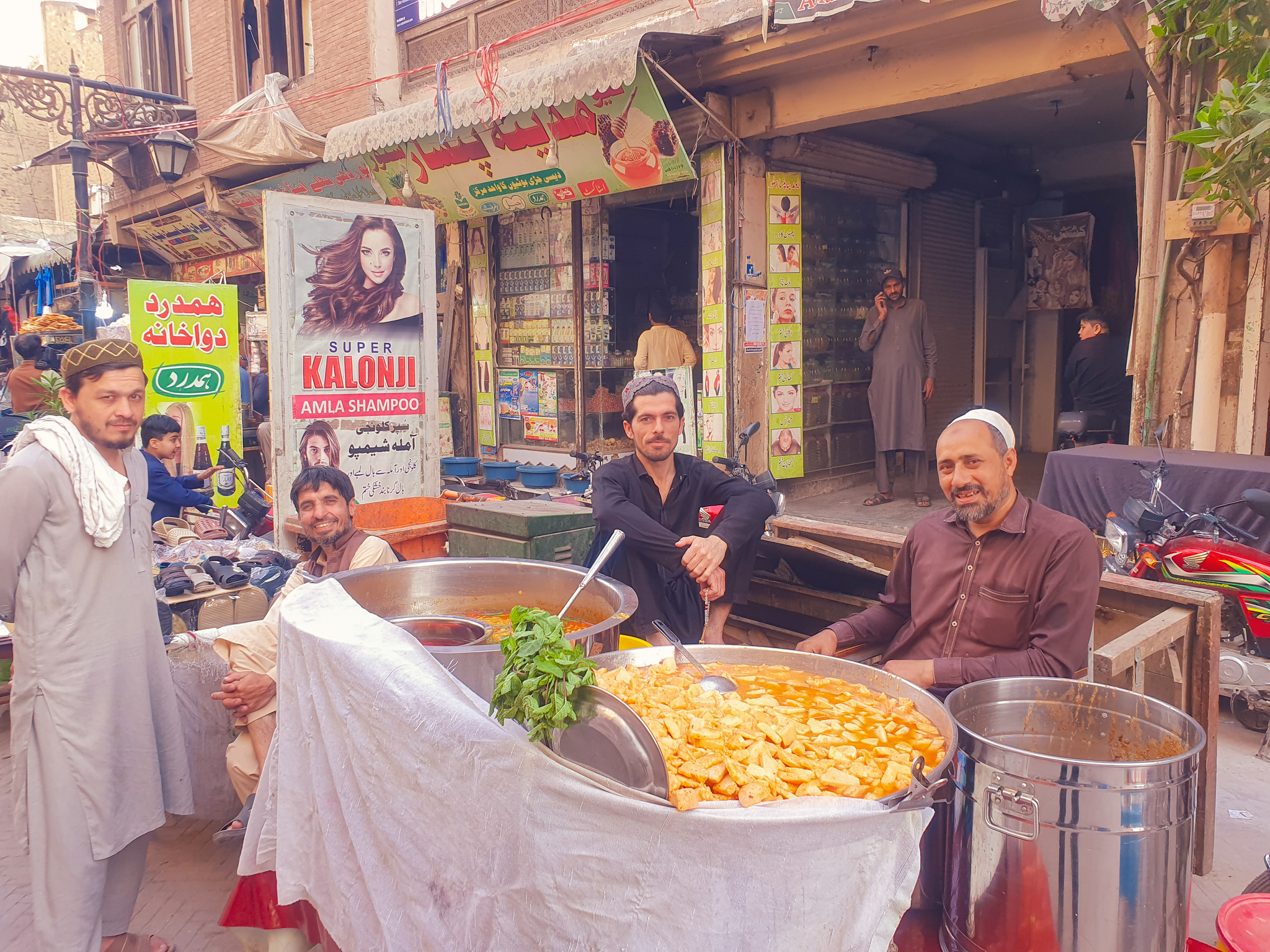 Peshawar. 50 km from Afghanistan. Part 1 - My, Pakistan, Muslims, Pakistanis, Life stories, Longpost