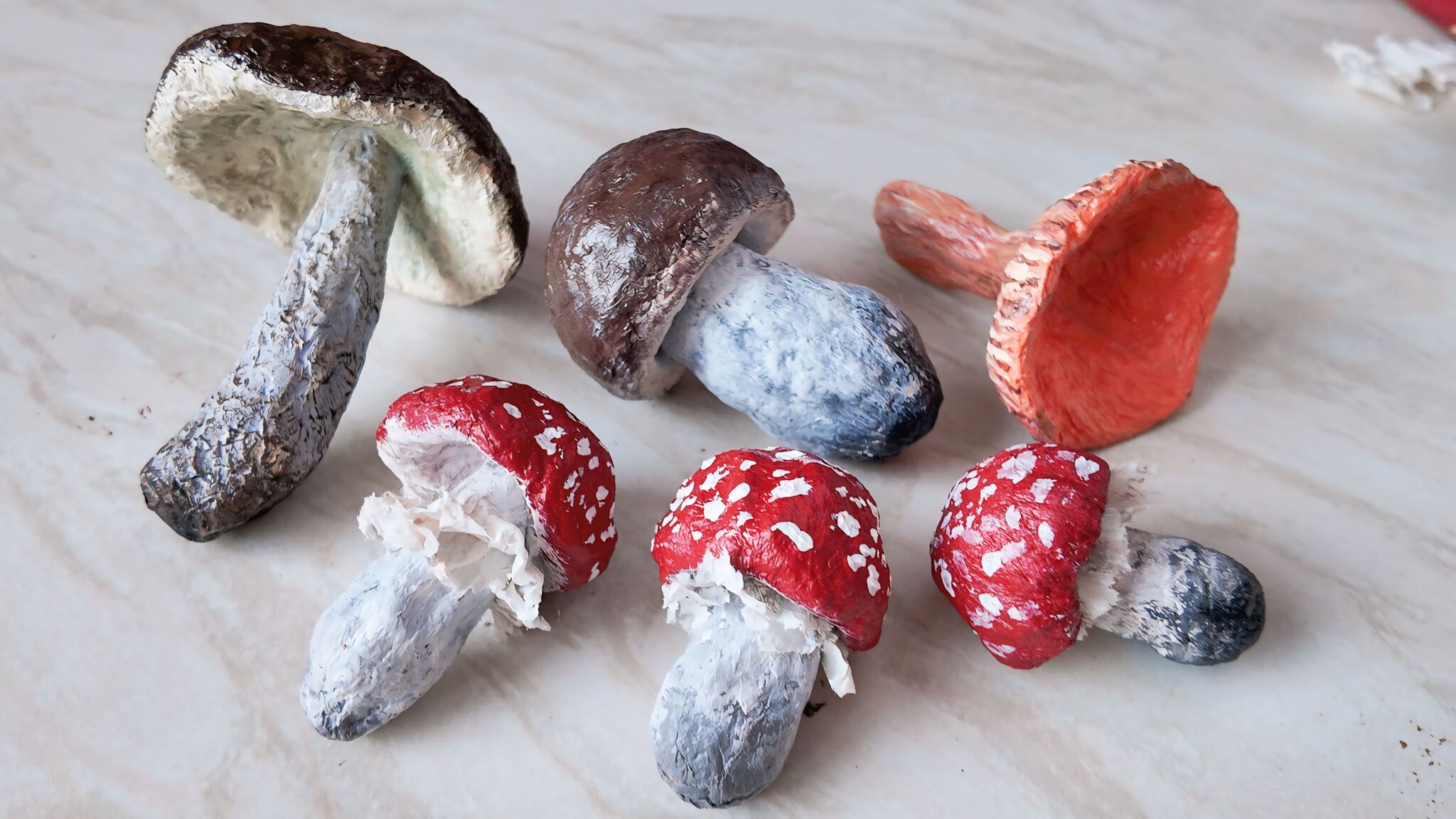 Mushrooms for the New Year - My, New Year, Papier mache, Christmas decorations, Author's toy, Magic mushrooms, Mushrooms, Chanterelles, Fly agaric, Video, Vertical video, Longpost