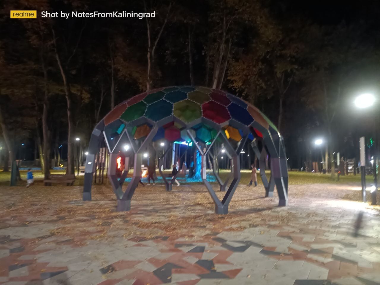 Gurevsky Park of Culture and Recreation in the Light Park mode - My, Kaliningrad, Kaliningrad region, City walk, Street photography, The photo, Lighting, The park, Night, Art, Longpost