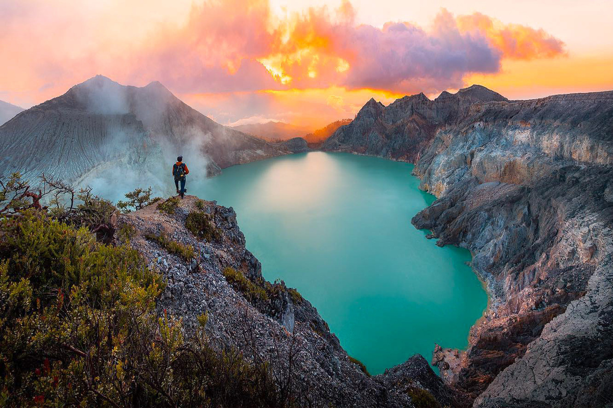 Lake Kawah Ijen in Indonesia: Uncovering Mystical Beauty - My, Island, Around the world, Travel across Russia, Tourism, Longpost, Mountain Lake