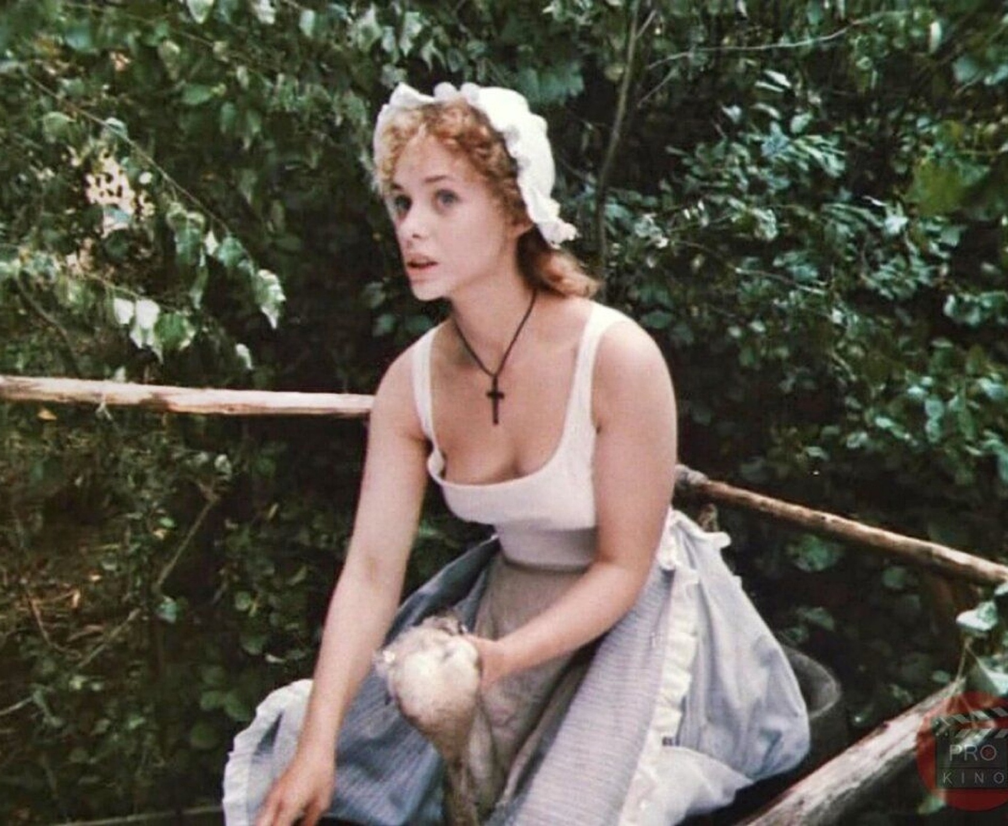 Желіде ұрысқан Порно фотосуреттерді қараңыз