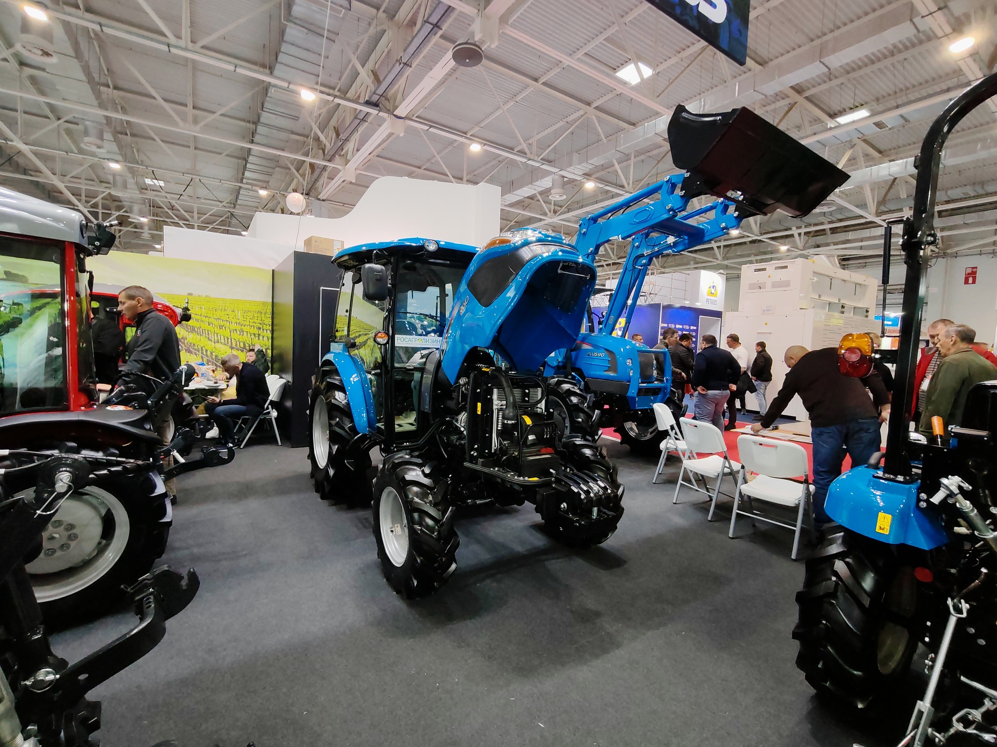 Continuation of the post Photos from the agricultural exhibition in Krasnodar - Tractor, Combine harvester, Сельское хозяйство, Agricultural machinery, Exhibition, Krasnodar, Video, Longpost, Seeds, Pesticides, Fertilizers