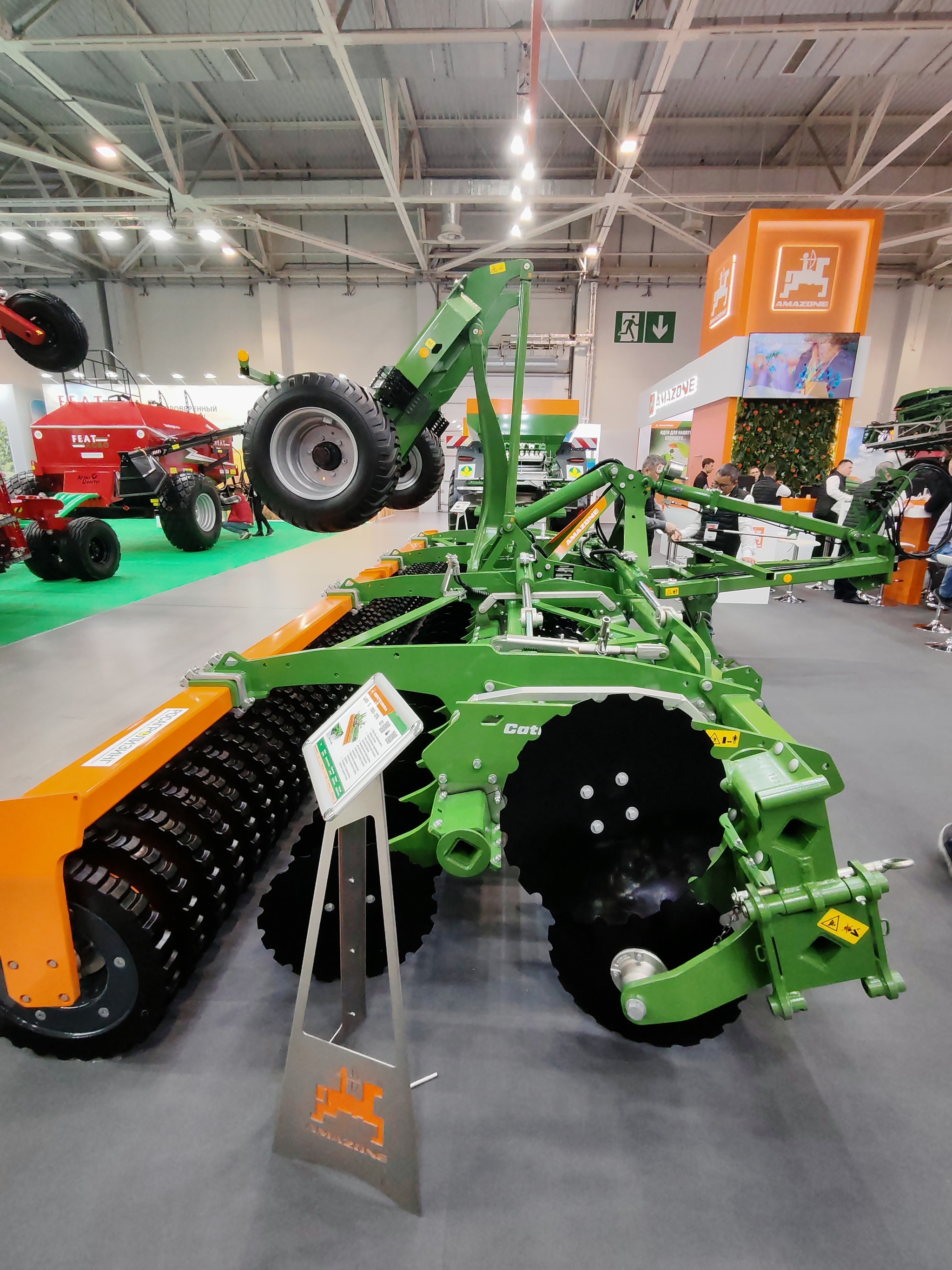 Continuation of the post Photos from the agricultural exhibition in Krasnodar - Tractor, Combine harvester, Сельское хозяйство, Agricultural machinery, Exhibition, Krasnodar, Video, Longpost, Seeds, Pesticides, Fertilizers