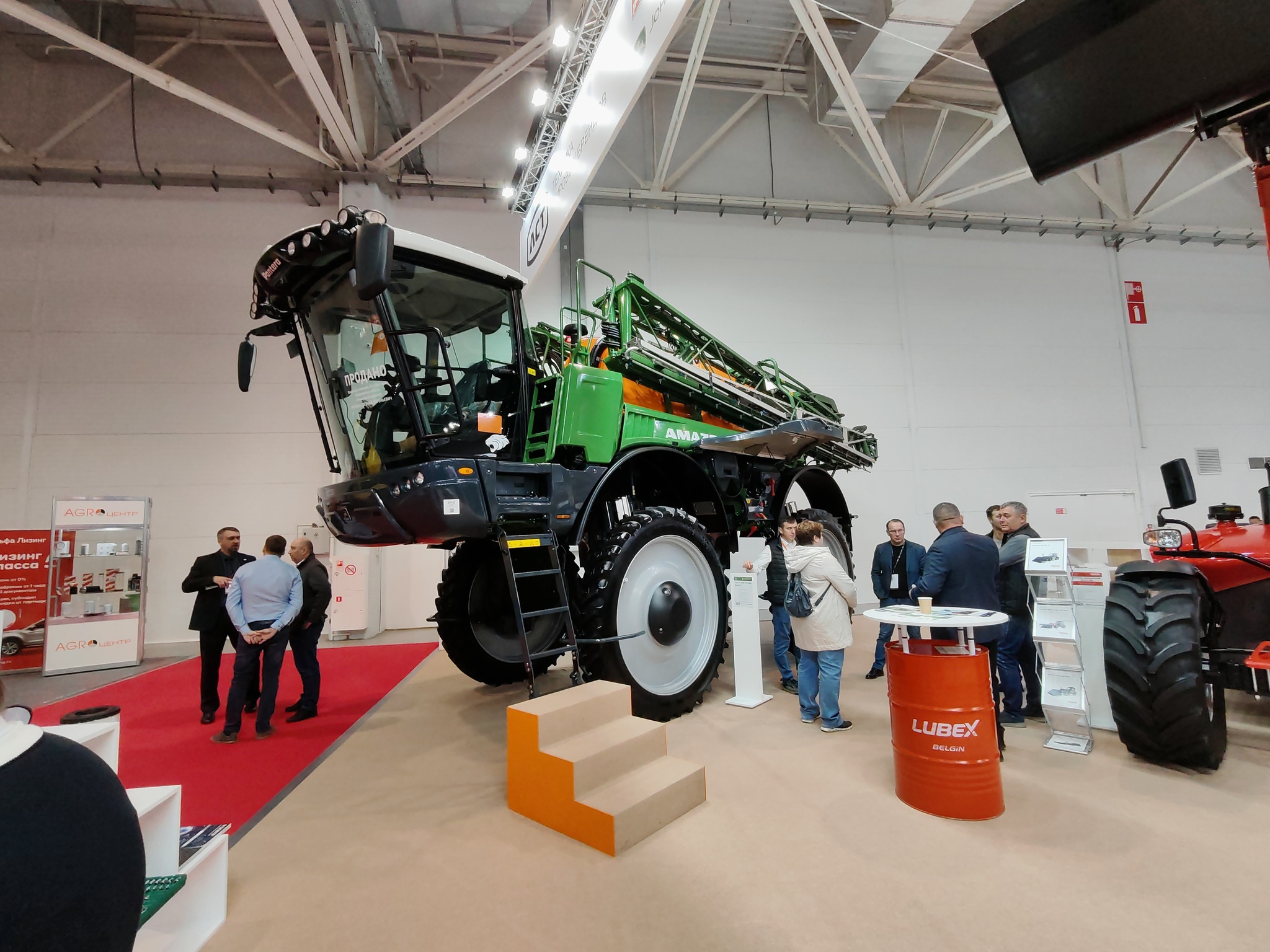 Continuation of the post Photos from the agricultural exhibition in Krasnodar - Tractor, Combine harvester, Сельское хозяйство, Agricultural machinery, Exhibition, Krasnodar, Video, Longpost, Seeds, Pesticides, Fertilizers