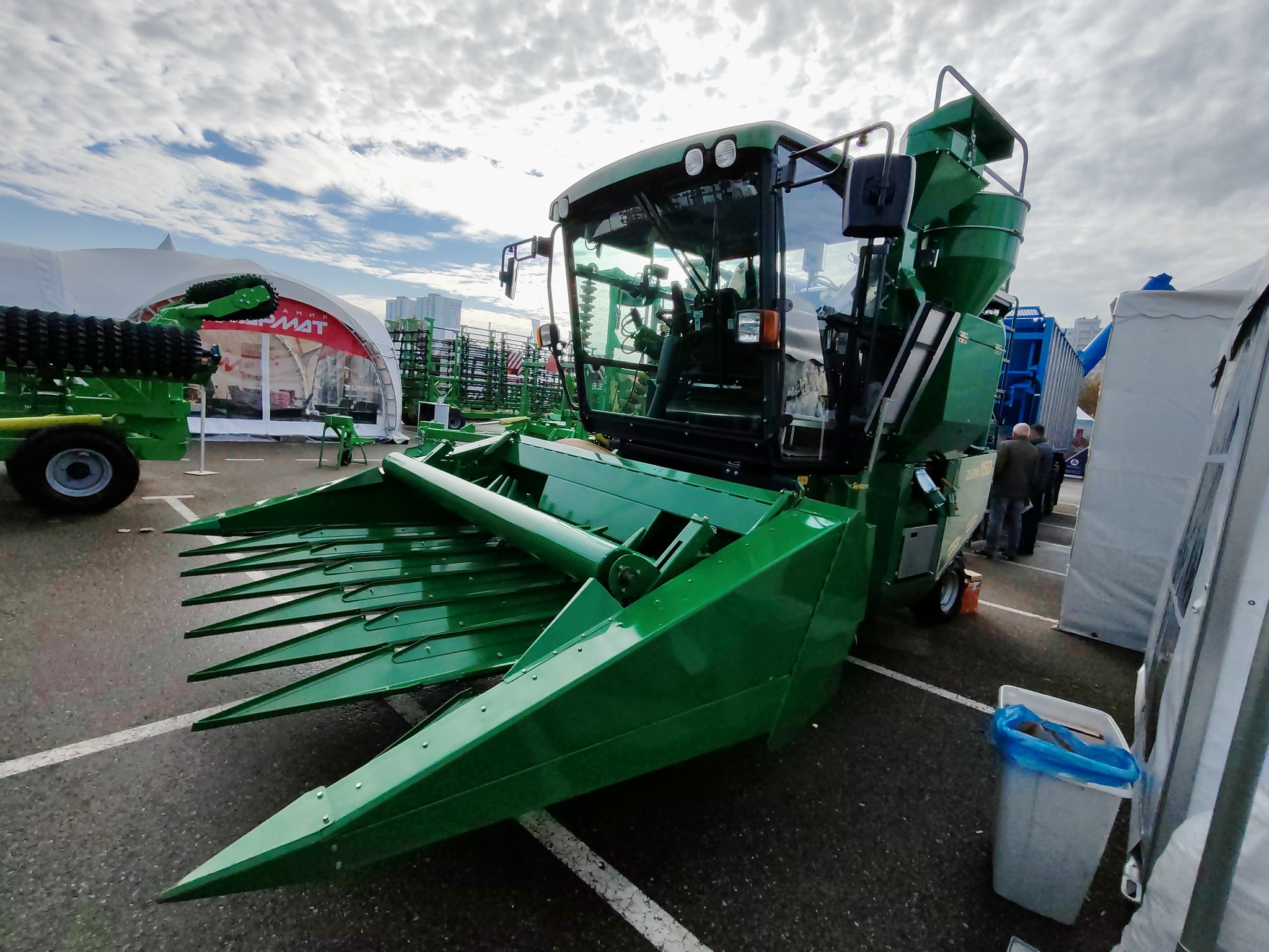 Photos from the agricultural exhibition in Krasnodar - My, Tractor, Combine harvester, Сельское хозяйство, Agricultural machinery, Exhibition, Krasnodar, Video, Longpost