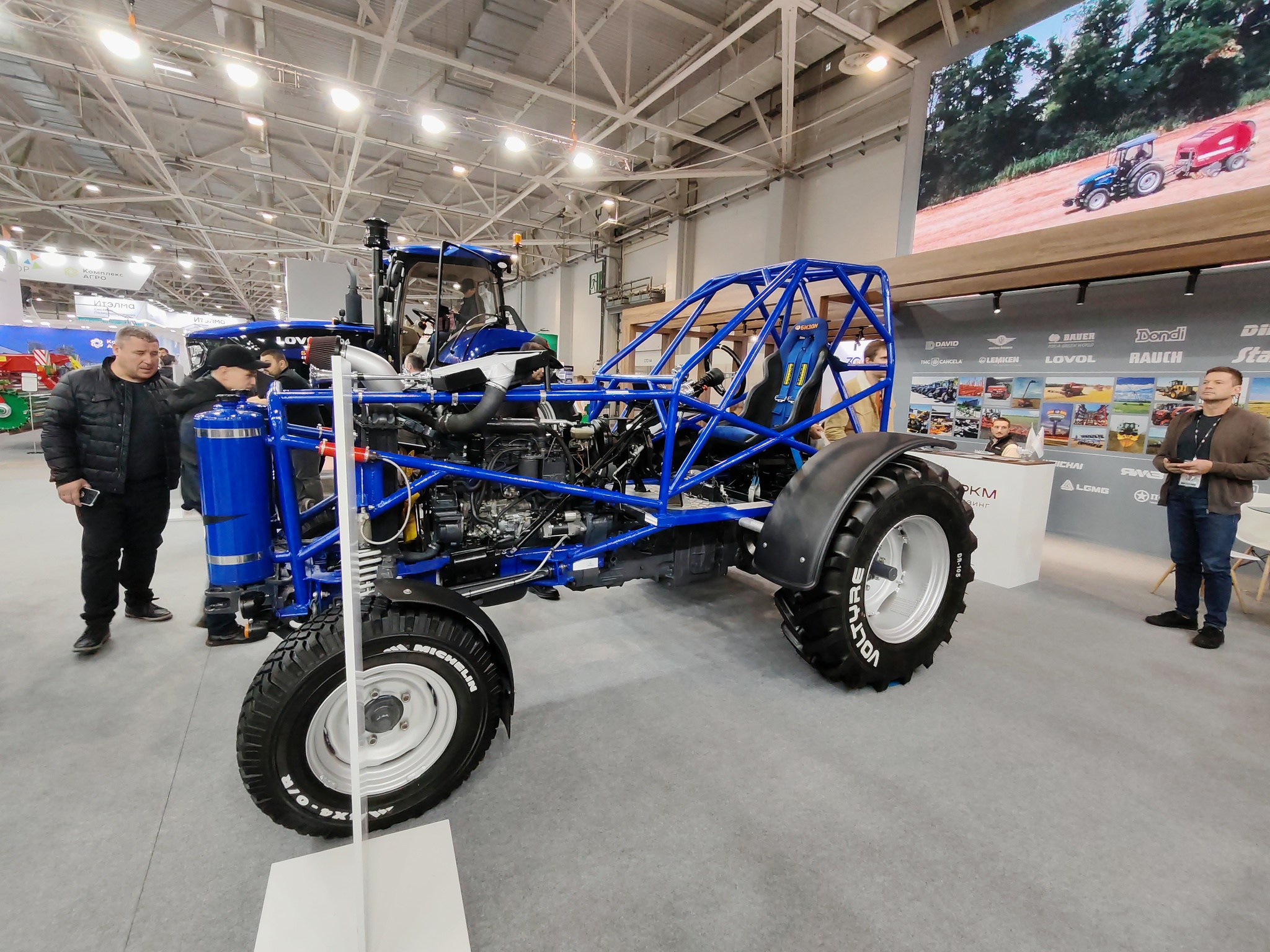 Photos from the agricultural exhibition in Krasnodar - My, Tractor, Combine harvester, Сельское хозяйство, Agricultural machinery, Exhibition, Krasnodar, Video, Longpost