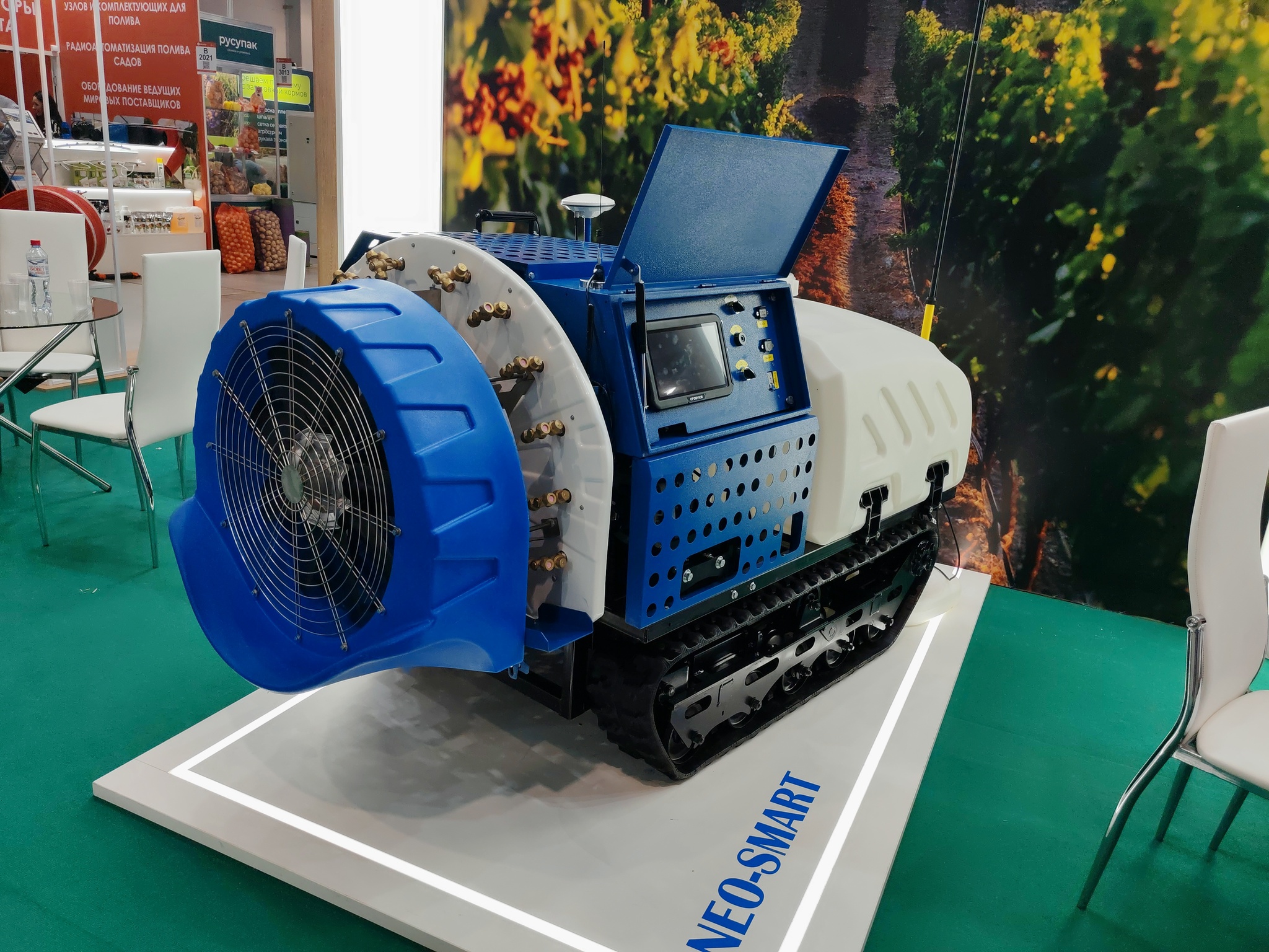 Photos from the agricultural exhibition in Krasnodar - My, Tractor, Combine harvester, Сельское хозяйство, Agricultural machinery, Exhibition, Krasnodar, Video, Longpost