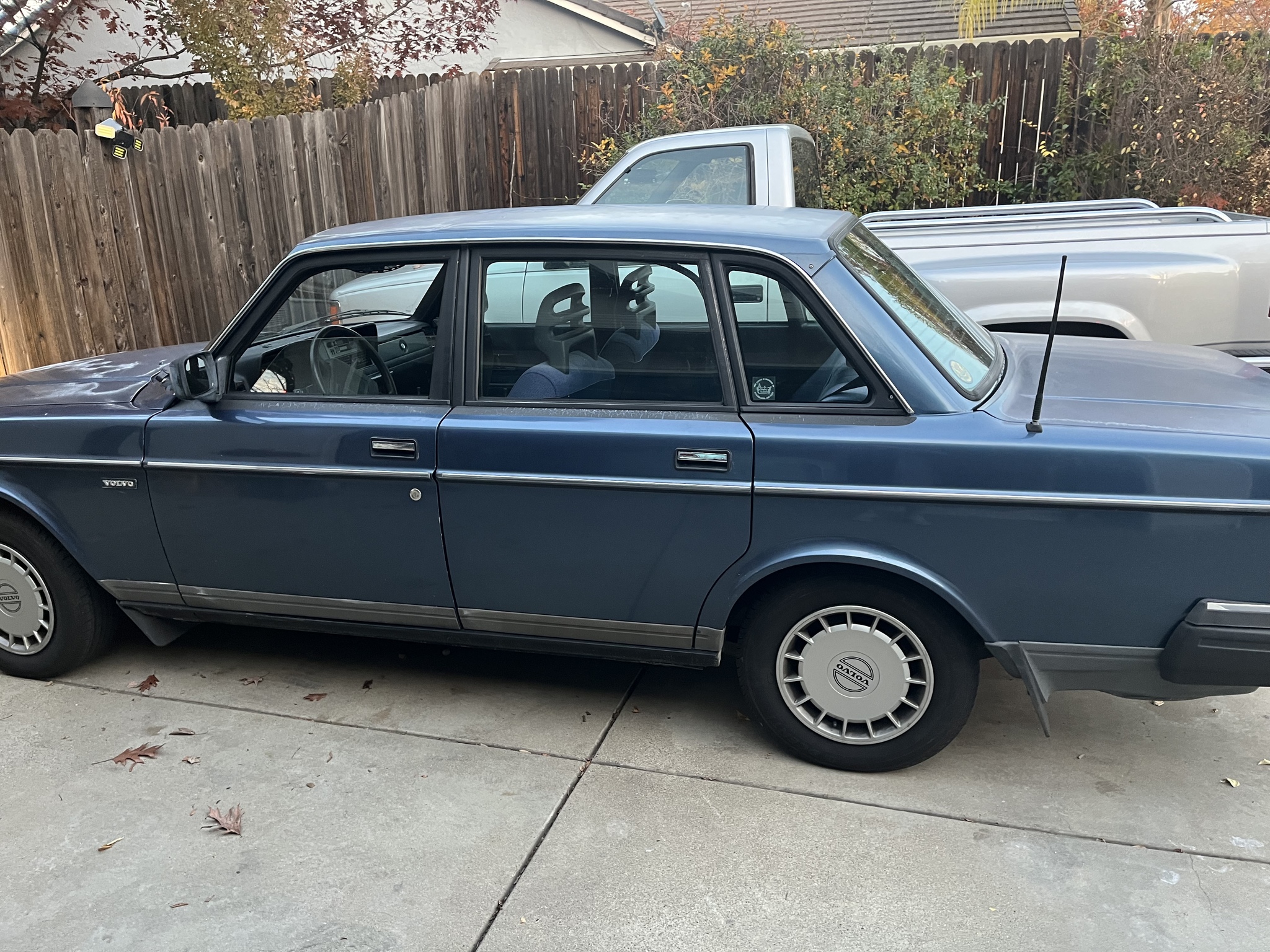 1991 Volvo 240 - Моё, Автомобильная классика, Швеция, Длиннопост