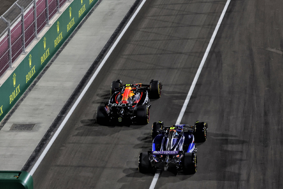 Qatar GP review: Stewards cause a stir but can't hold Verstappen back - Formula 1, Автоспорт, Race, World championship, Qatar, Lusail, dust, Max Verstappen, Charles Leclerc, Oscar Piastri, Lando Norris, George Russell, Lewis Hamilton, Sergio Perez, Pierre Gasly, Ferrari, Red bull, Mclaren, Mercedes, Yandex Zen (link), VKontakte (link), Longpost