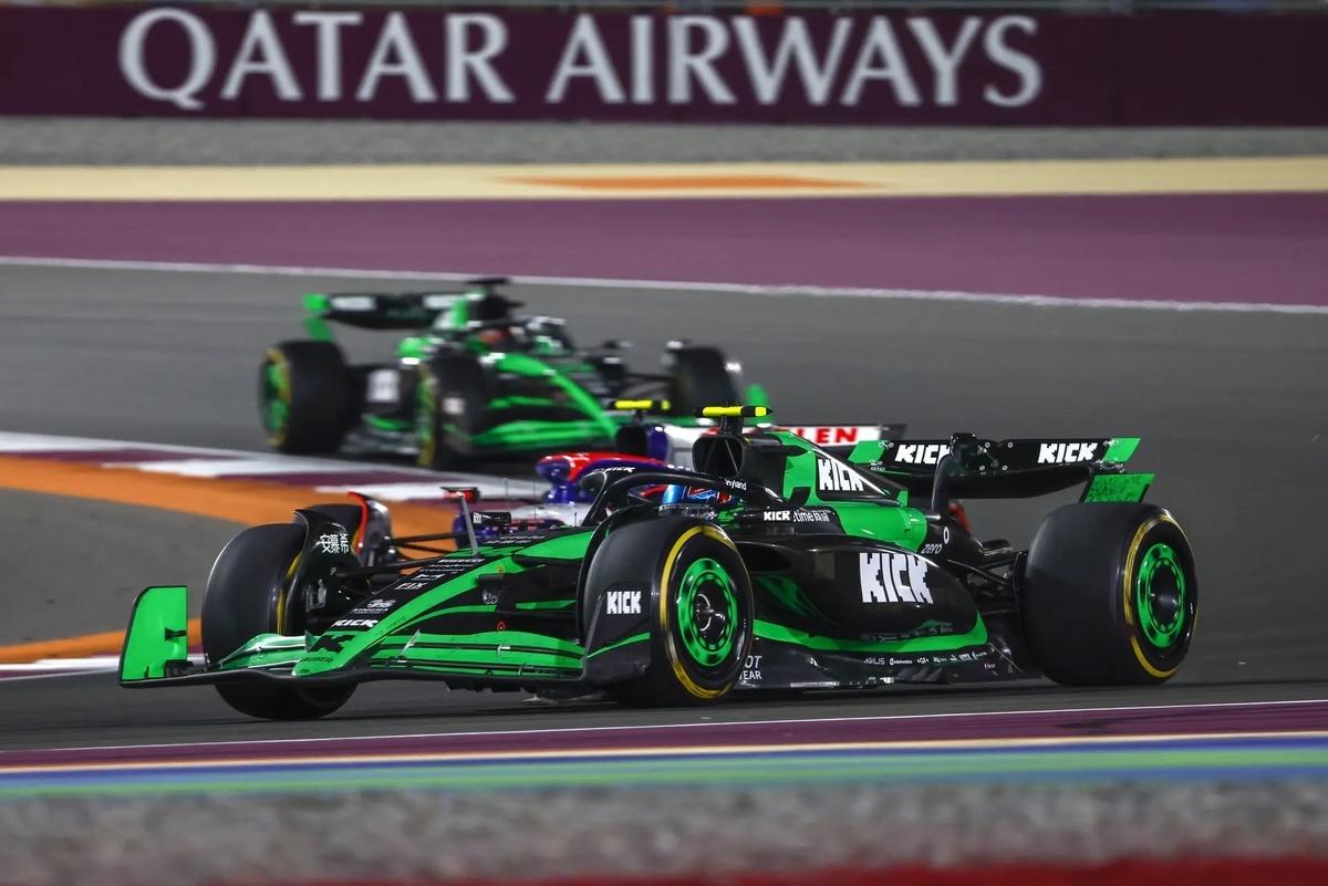 Qatar GP review: Stewards cause a stir but can't hold Verstappen back - Formula 1, Автоспорт, Race, World championship, Qatar, Lusail, dust, Max Verstappen, Charles Leclerc, Oscar Piastri, Lando Norris, George Russell, Lewis Hamilton, Sergio Perez, Pierre Gasly, Ferrari, Red bull, Mclaren, Mercedes, Yandex Zen (link), VKontakte (link), Longpost