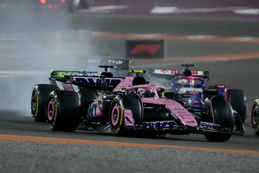 Qatar GP review: Stewards cause a stir but can't hold Verstappen back - Formula 1, Автоспорт, Race, World championship, Qatar, Lusail, dust, Max Verstappen, Charles Leclerc, Oscar Piastri, Lando Norris, George Russell, Lewis Hamilton, Sergio Perez, Pierre Gasly, Ferrari, Red bull, Mclaren, Mercedes, Yandex Zen (link), VKontakte (link), Longpost