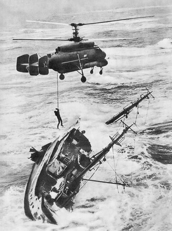 Shipborne anti-submarine helicopter Ka-25, made in USSR - Aviation history, Aviation, Helicopter, Made in USSR, Helicopter pilots, the USSR, Flight, Military aviation, Military equipment, Army, Armament, Military history, Navy, Naval aviation, Carrier-based aviation, 70th, Video, Video VK, Longpost, Ka-25