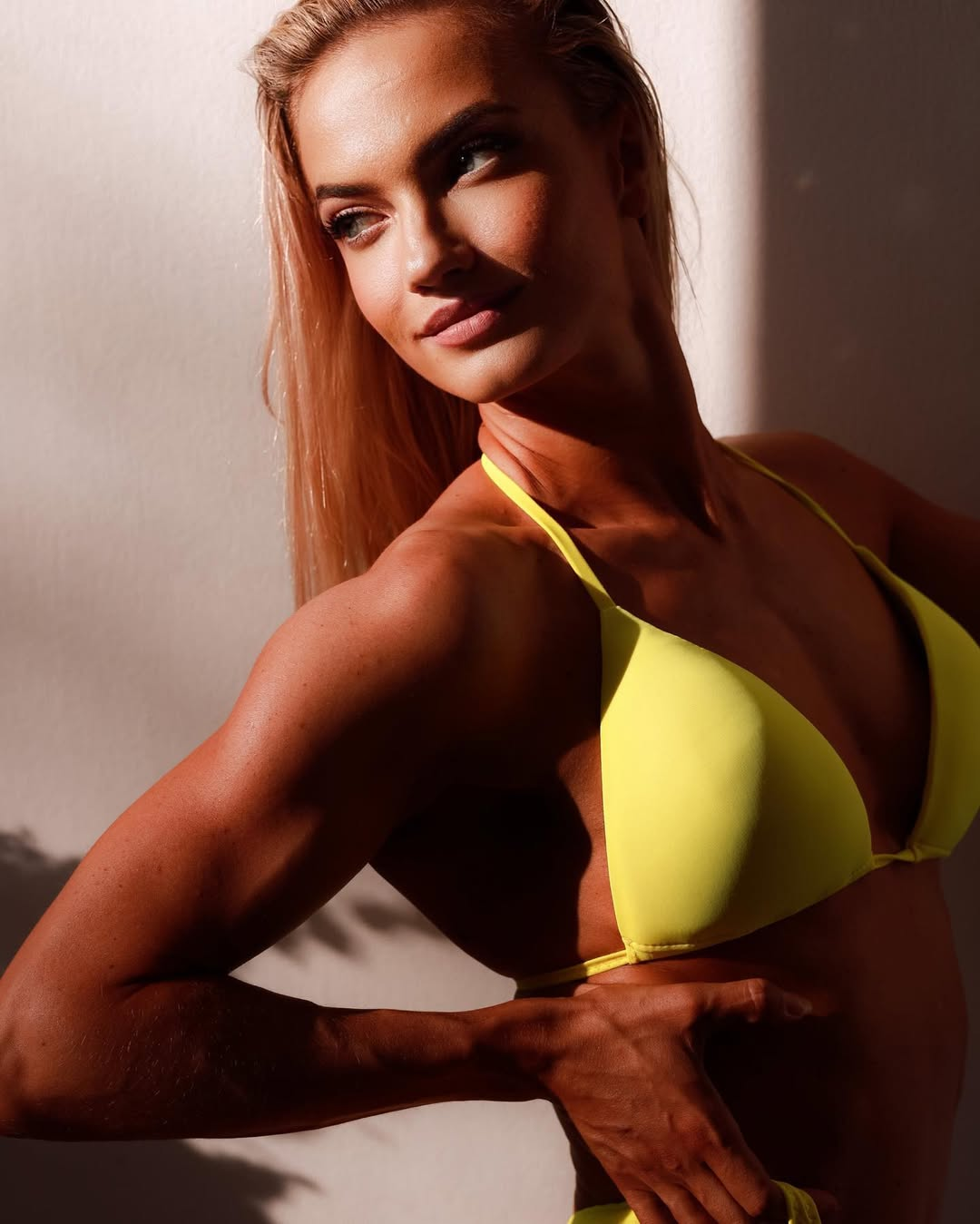 Anastasia Doinitsyna - Wellness, Sports girls, Bodybuilders, Strong girl, Muscle, Girls, Figure, beauty, The photo, Body-building, Booty, Swimsuit, The dress, Video, Vertical video, Instagram (link), Longpost