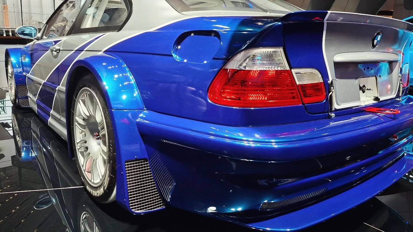 Real BMW M3 GTR in Need For Speed: Most Wanted livery at BMW Welt Museum#bmw #m3 #m3gtr #mostwanter - Bmw, Need for Speed: Most Wanted, Bmw m3, Games, Museum, Longpost