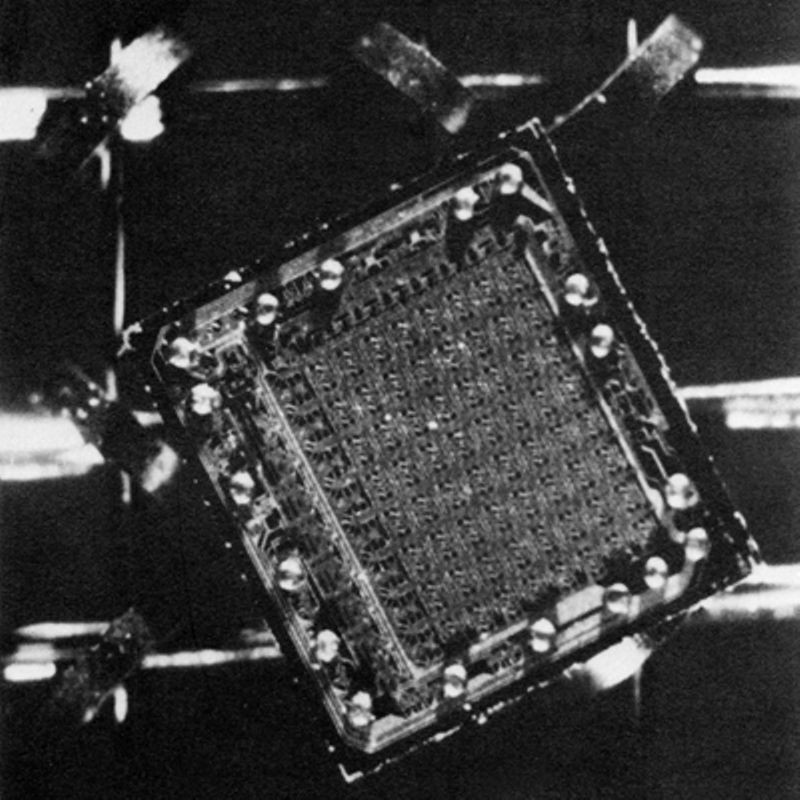 1966: Semiconductor RAMs meet the need for high-speed data storage - Technologies, IT, Rarity, Computer, Computer hardware, History, Engineer, Electronics, Longpost