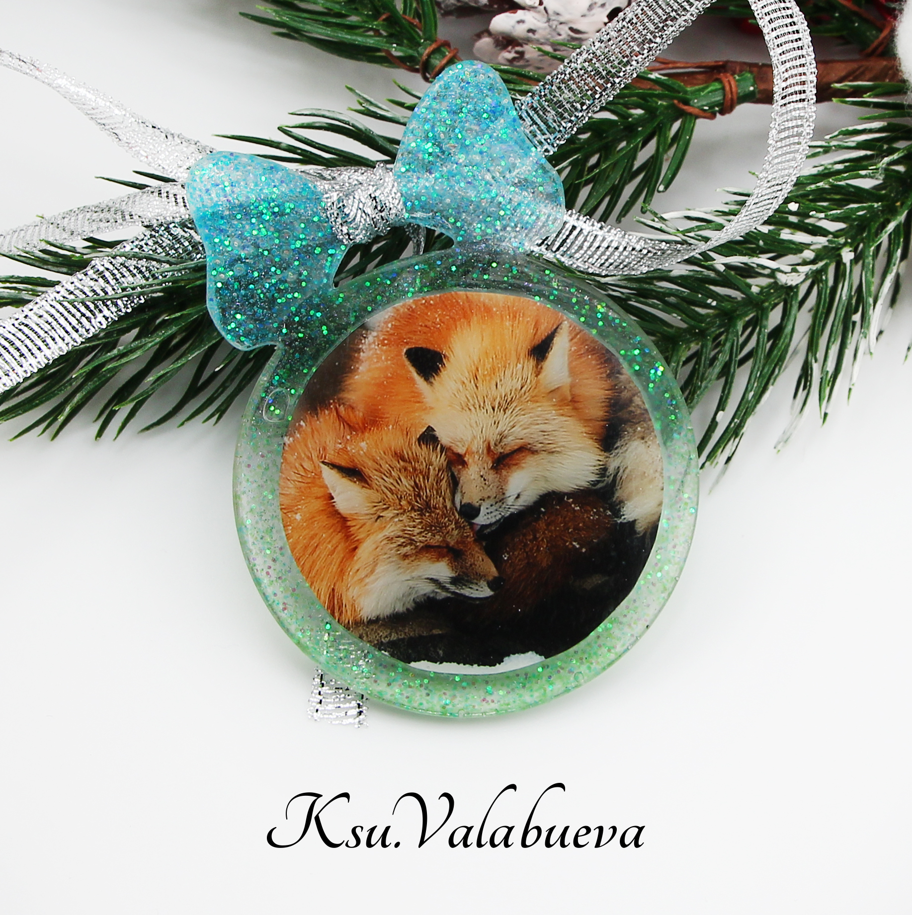 New Year's tree toys - Foxes - My, Resin, Jewelry resin, Christmas decorations, Fox, Handmade, With your own hands, Needlework without process, Needlework, New Year, Presents, Longpost