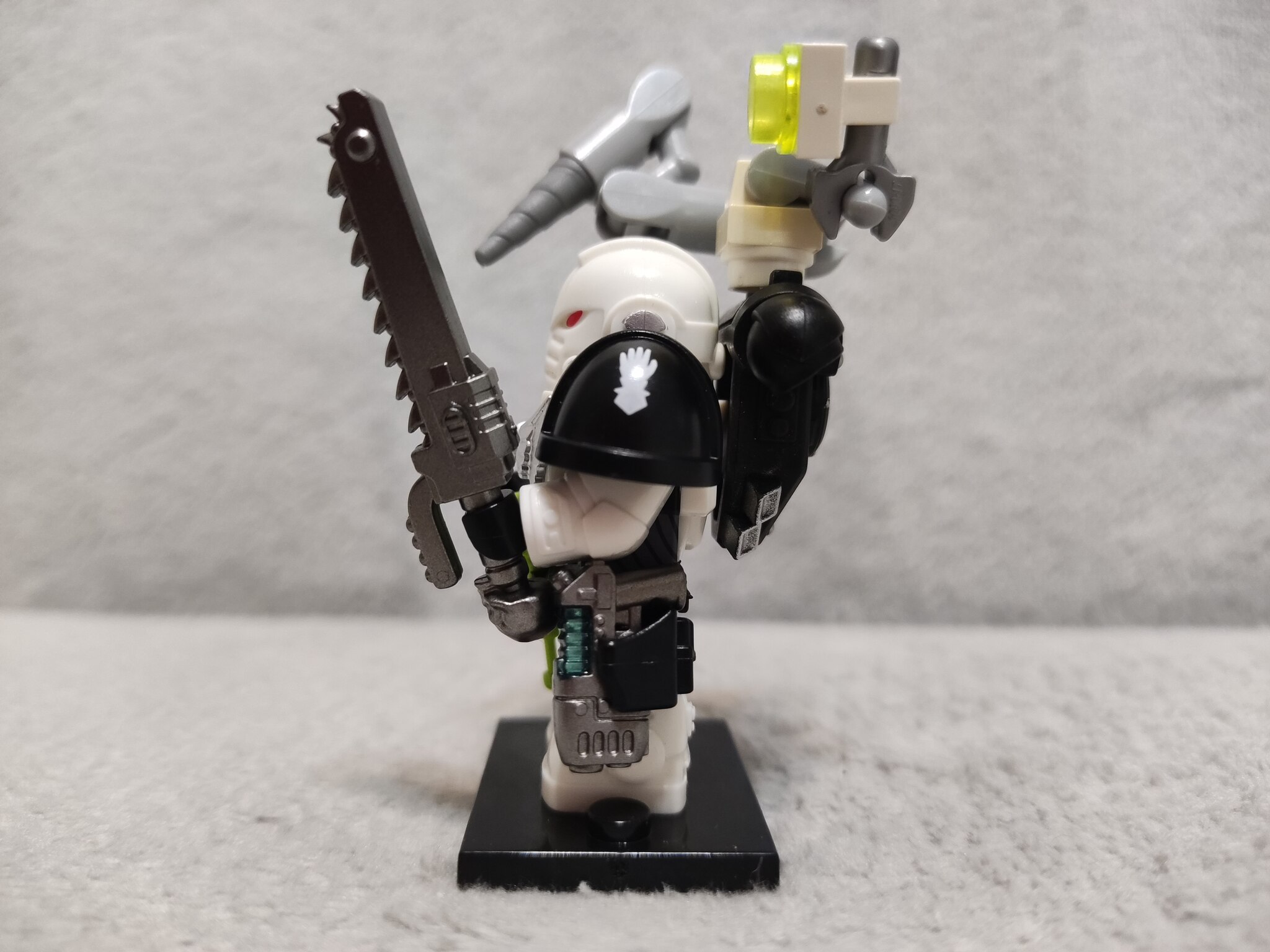 Brother Apothecary of the Iron Hands - My, Warhammer 40k, Lego, Moc, Modeling, Adeptus Astartes, Longpost