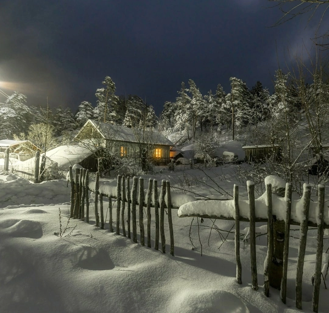 Frosty night in the village of Tervu, Karelia - Village, Карелия, The photo, Winter, Snow