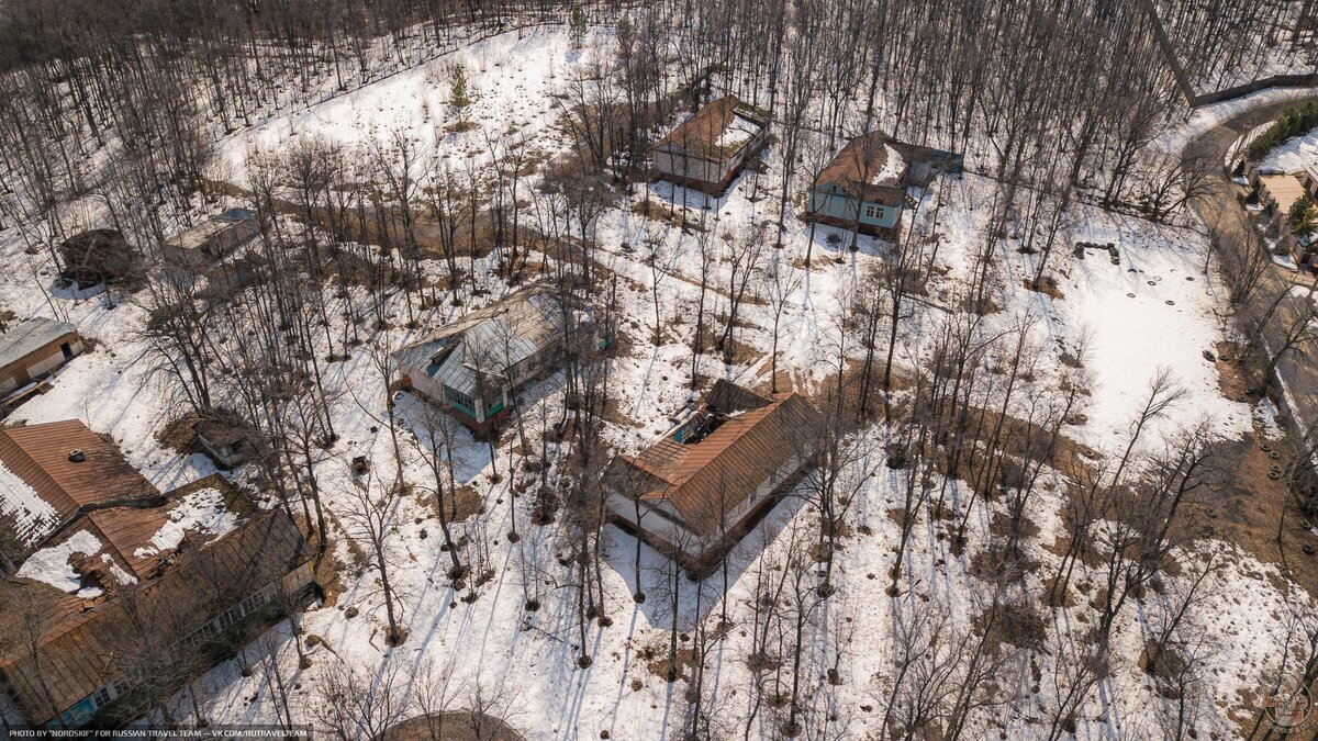 Было-стало:  красивый, но заброшенный пионерлагерь превратился в царство тоски и безнадёги - Моё, Краеведение, Заброшенное, Достопримечательности, Здание, Путешествия, Длиннопост