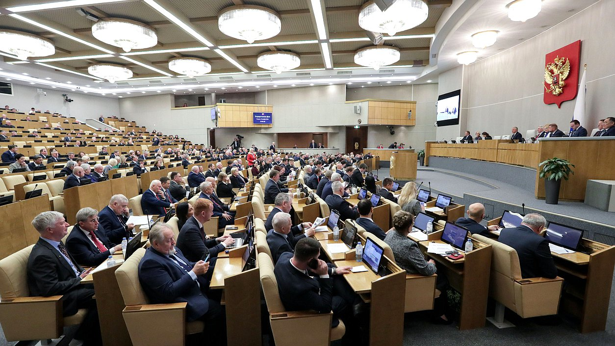 ГосДума: Принят в первом чтении законопроект, запрещающий зачислять в школы детей мигрантов, которые не знают русского языка - Политика, Новости, Госдума, Telegram (ссылка), Законопроект, Мигранты