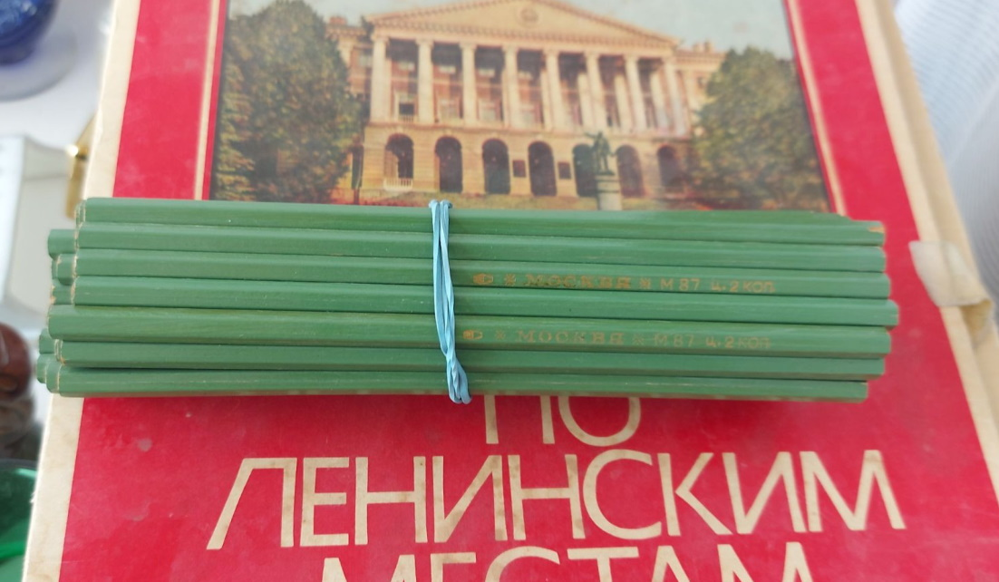 Простые карандаши советского периода: как их делали - Хочу все знать, Познавательно, Изготовление, Карандаш, СССР, Сделано в СССР, Производство, Яндекс Дзен (ссылка), Длиннопост, Простой карандаш, Художник, Чертежники, Технологии