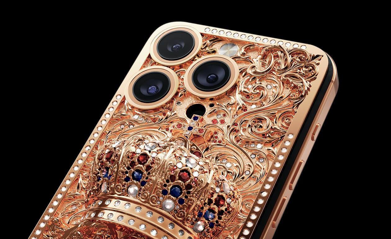 Russia Releases iPhone with Kilogram Gold Cover - Technologies, Innovations, Gold, iPhone, Vertical video, Apple, Designer, Video, Soundless