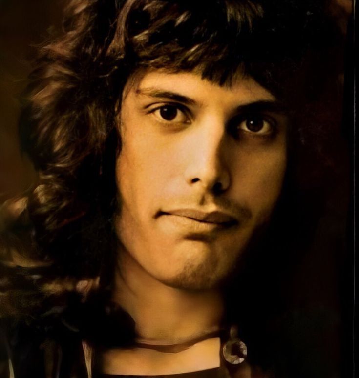 QUEEN Keep Yourself Alive (2024 Special Edition) is a JOY to watch and listen to in such quality. What a HANDSOME MAN HE was in his youth - Rock, Metal, Hard rock, Queen, Freddie Mercury, Video, Youtube, Longpost