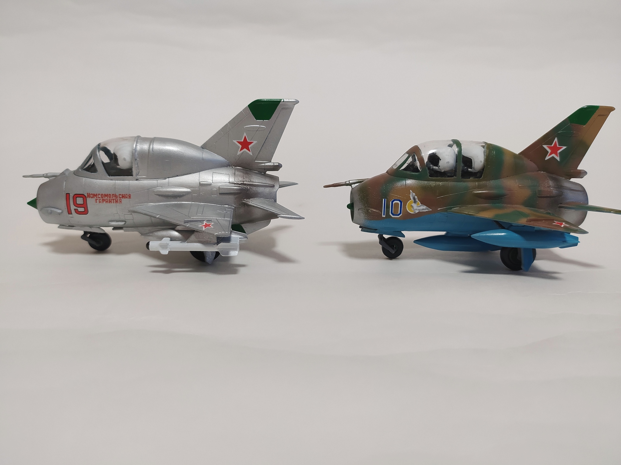 MiG-21 UM and MiG-21 SM. Toys on the LC - My, Scale model, Stand modeling, Modeling, Collecting, New Year, Christmas decorations, Longpost