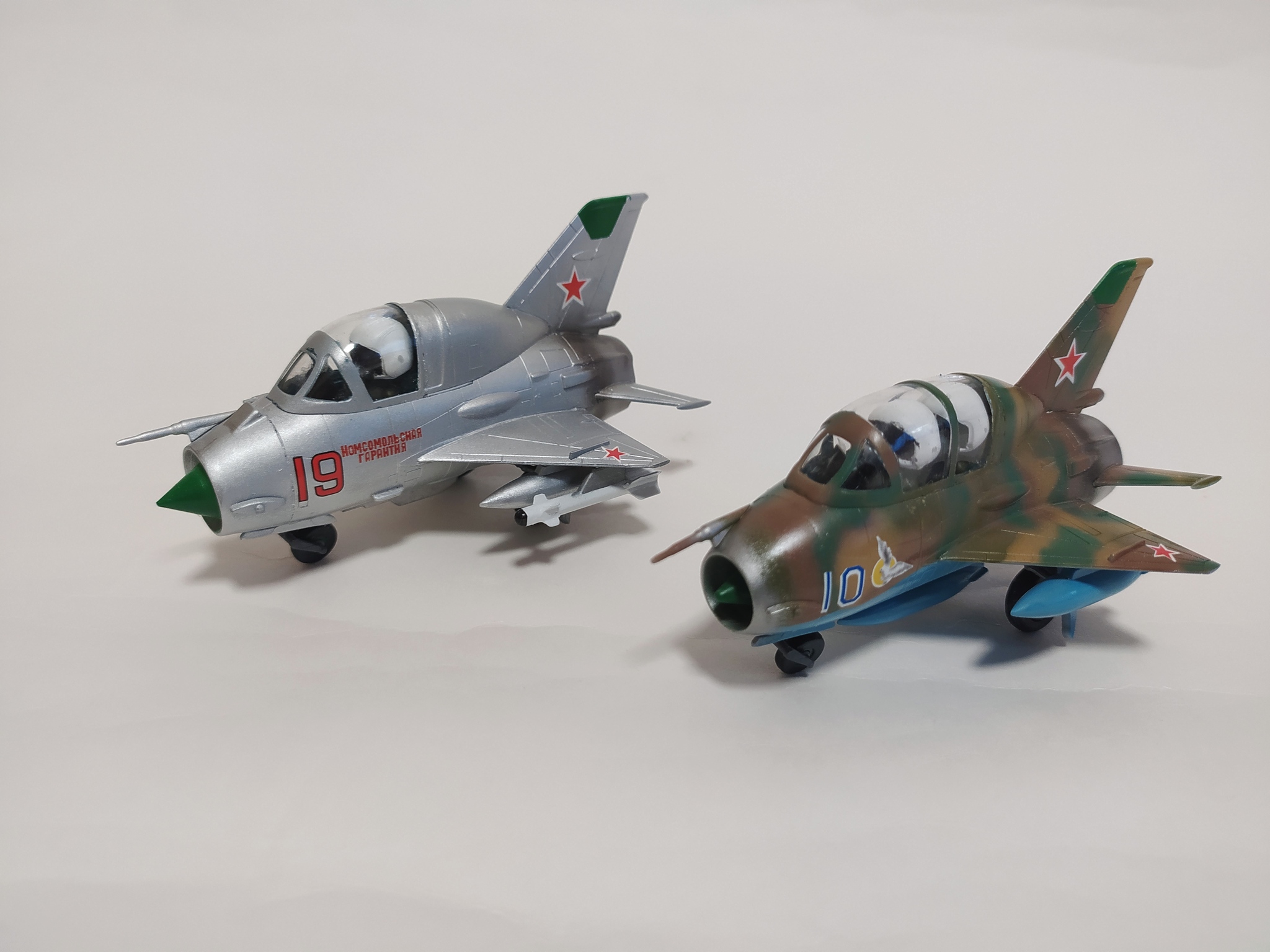 MiG-21 UM and MiG-21 SM. Toys on the LC - My, Scale model, Stand modeling, Modeling, Collecting, New Year, Christmas decorations, Longpost