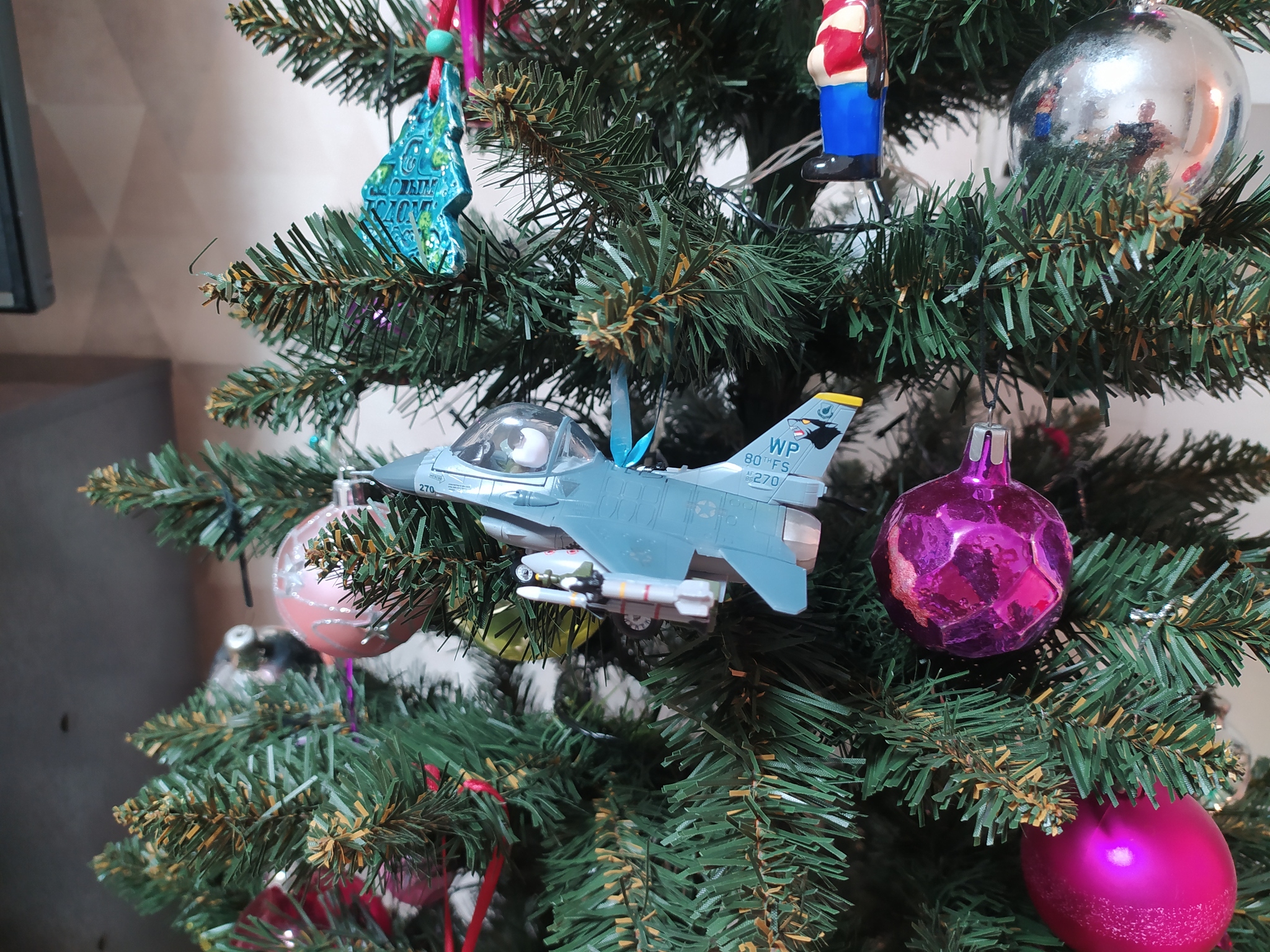 F-16 C. Christmas tree toy - My, Modeling, Scale model, f-16, Collecting, Stand modeling, Christmas decorations, Longpost