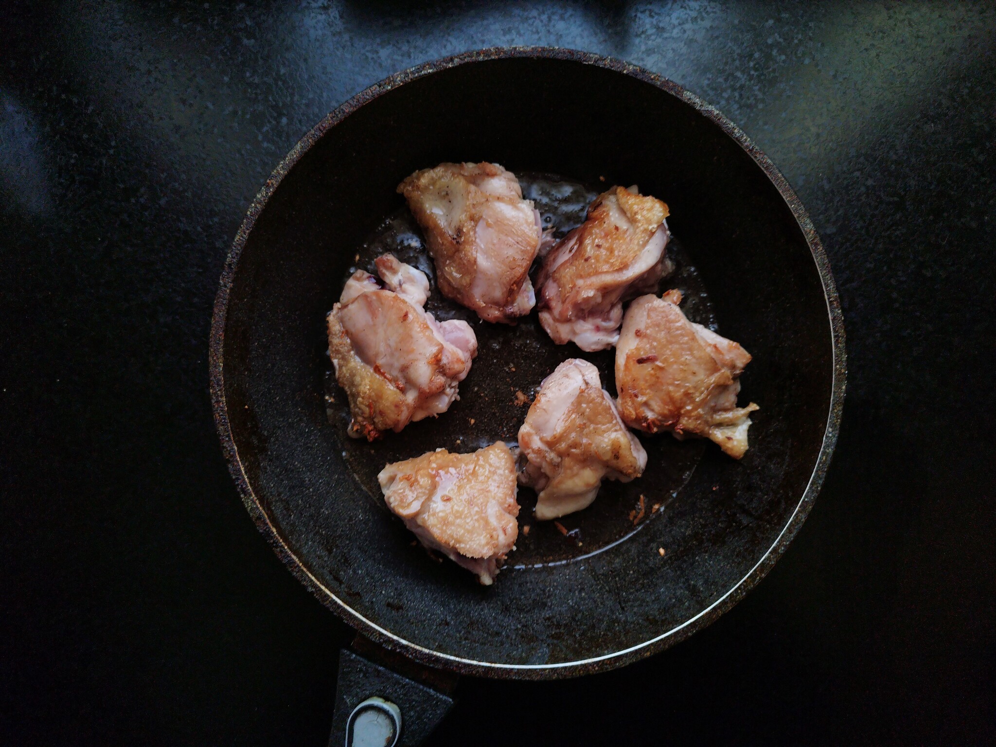 Porridge from an axe: chicken in milk sauce with buckwheat. Food for 200 rubles. Well, and a little about Anapa - My, Food, Cooking, Ax porridge, Budgetary, Recipe, Anapa, Oil spill, Mat, Volunteering, Video, Vertical video, Longpost