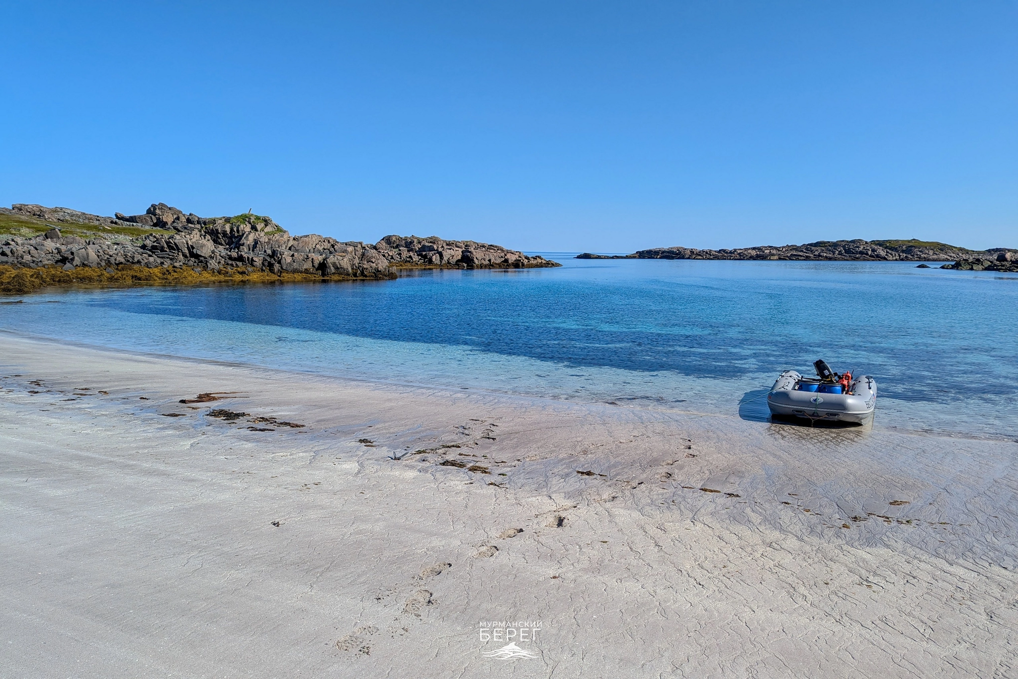 Blue Lagoon of the Barents Sea - My, Travel across Russia, Murmansk region, Murmansk, Travels, Tourism, Sea, Beach, Drive, A boat