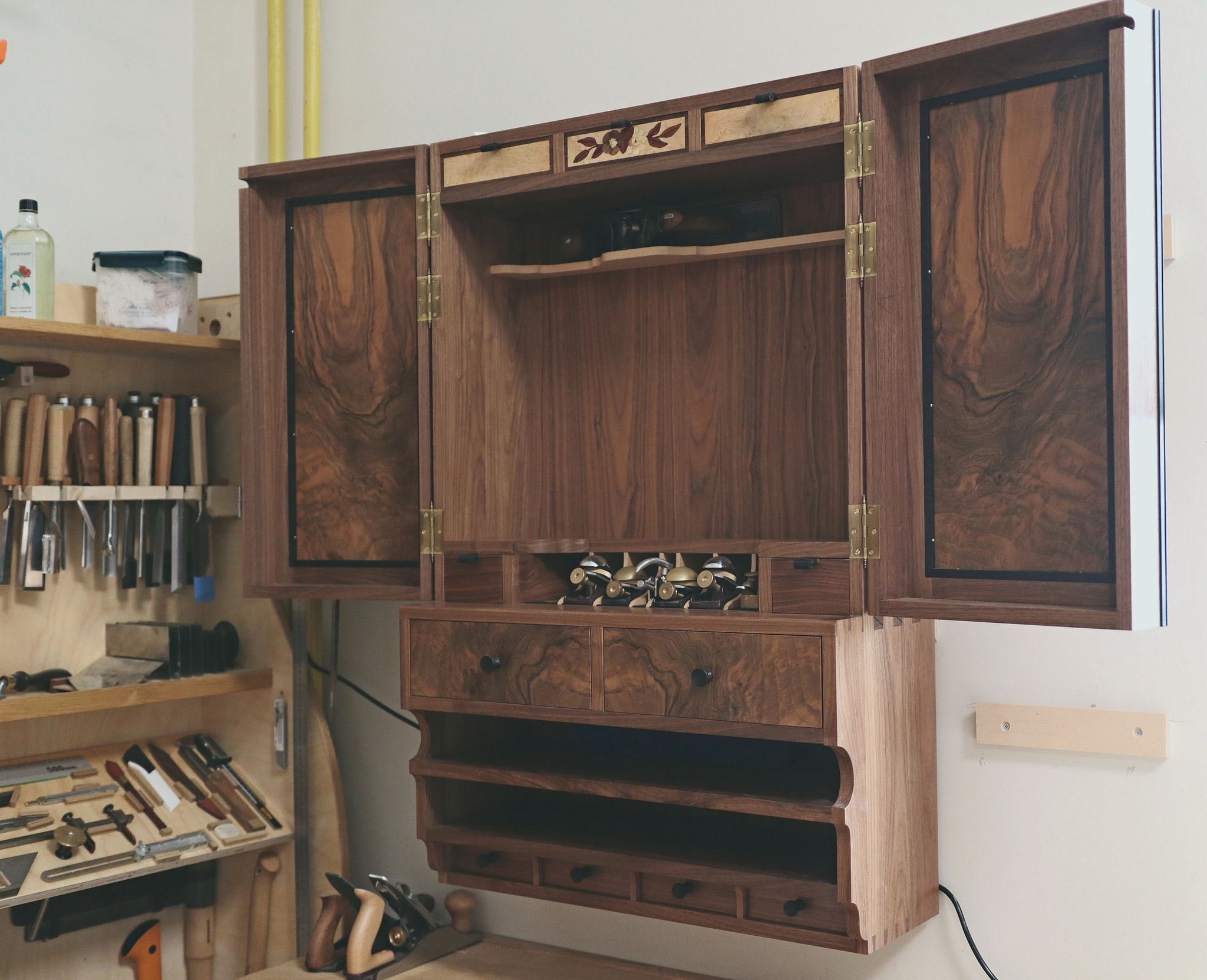 Tool cabinet in a carpentry workshop - My, With your own hands, Studies, Work, Woodworking, Wood products, Carpenter, Storage, Wood carving, Workshop, Tools, Master, Longpost