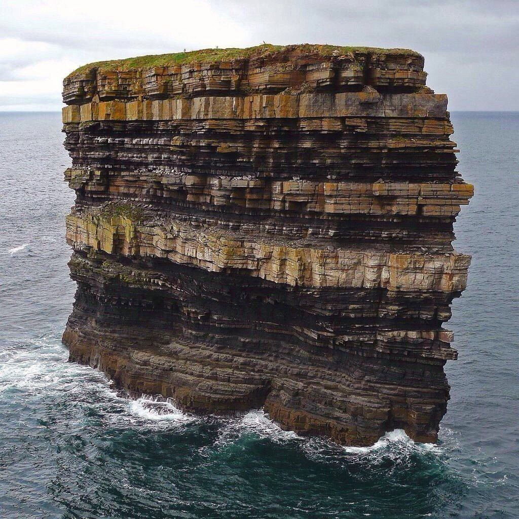 The lonely rock of Dun Briste in Ireland - My, Informative, Geography, Geology, Around the world, Ireland