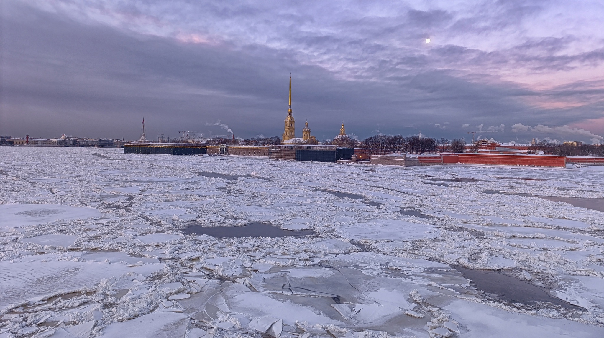 Луну на телефон) - Моё, Фотография, Санкт-Петербург, Луна, Закат