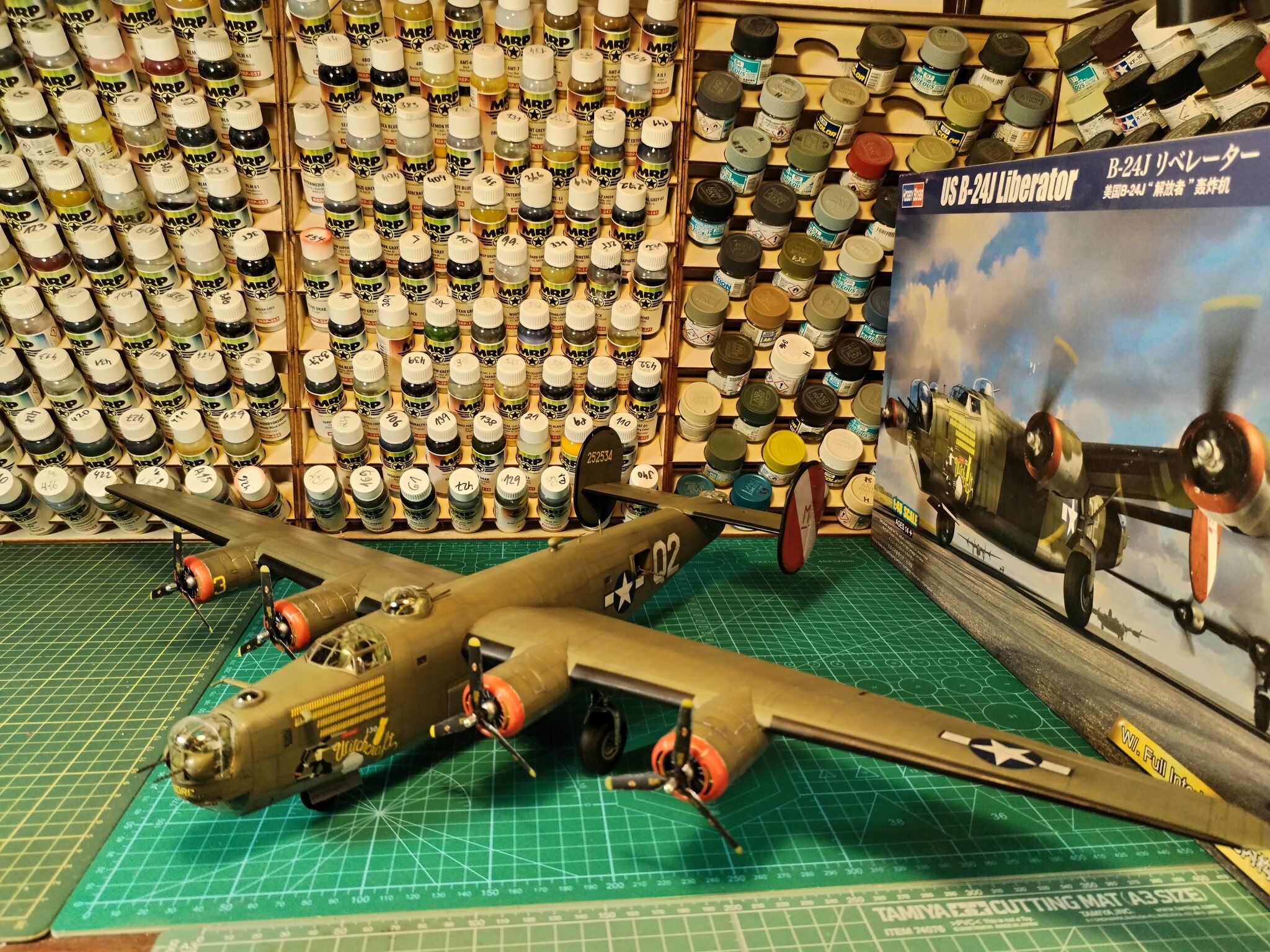 US B-24J Liberator  1/48 Hobby Boss - Моё, Стендовый моделизм, Масштабная модель, Моделизм, Коллекционирование, Вторая мировая война, Авиация, Длиннопост