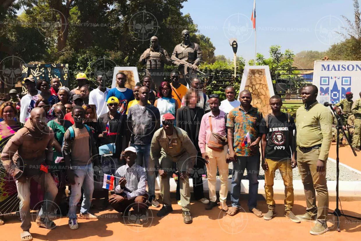 The grand opening of the monument to Heroes of Russia Yevgeny Prigozhin and Dmitry Utkin took place in Bangui - PMC Wagner, Monument, Evgeny Prigozhin, Dmitry Utkin (Wagner), CAR, Africa, Heroes, Memory, Telegram (link), Longpost, Politics