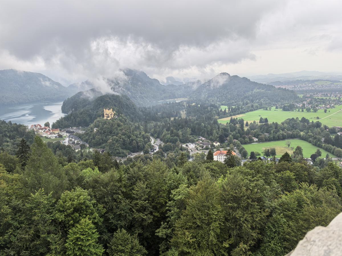 Journey Abroad Part 35. Germany. Fussen. Hohenschwangau Castle and Neuschwanstein Castle. Part 2 - My, sights, Drive, Vacation, Blog, Abroad, Neuschwanstein, Hohenschwangau Castle, Germany, Fussen, Lock, Museum, The mountains, Suspension bridge, Video, Vertical video, Longpost