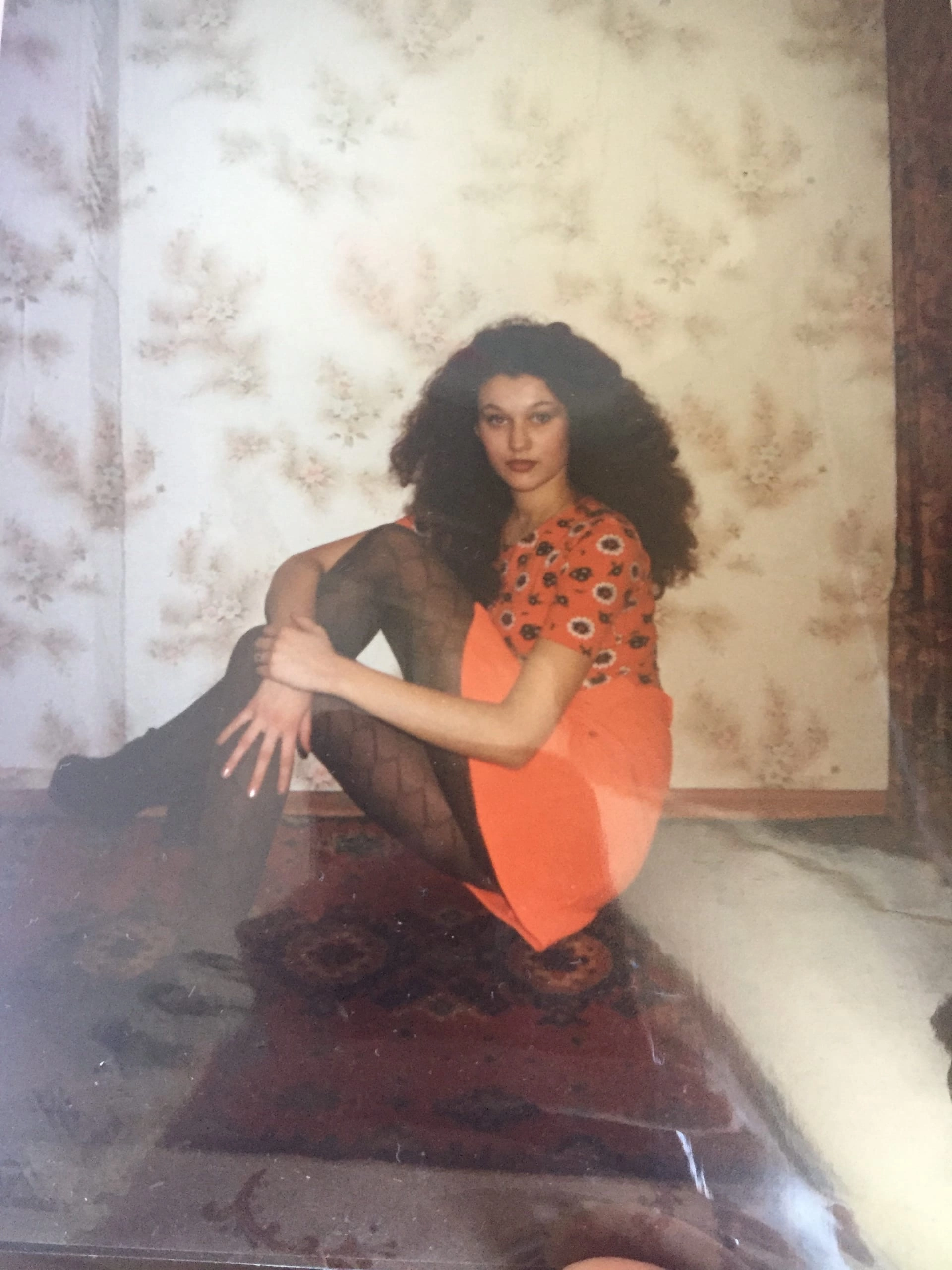 Интересные фотографии 90 -х (часть 108) - 90-е, Детство 90-х, Ностальгия, Знаменитости, Фотография, Эпоха, Амаяк Акопян, Шамиль басаев, Кашпировский, Буденновск, Юрий Никулин, Клуб Белый попугай, Леонид Куравлев, Агата Кристи, Лариса Черникова, Сергей Бодров, Отар Кушанашвили, Ace of Base, Борис Ельцин, Анастасия заворотнюк, Длиннопост, Григорий Горин