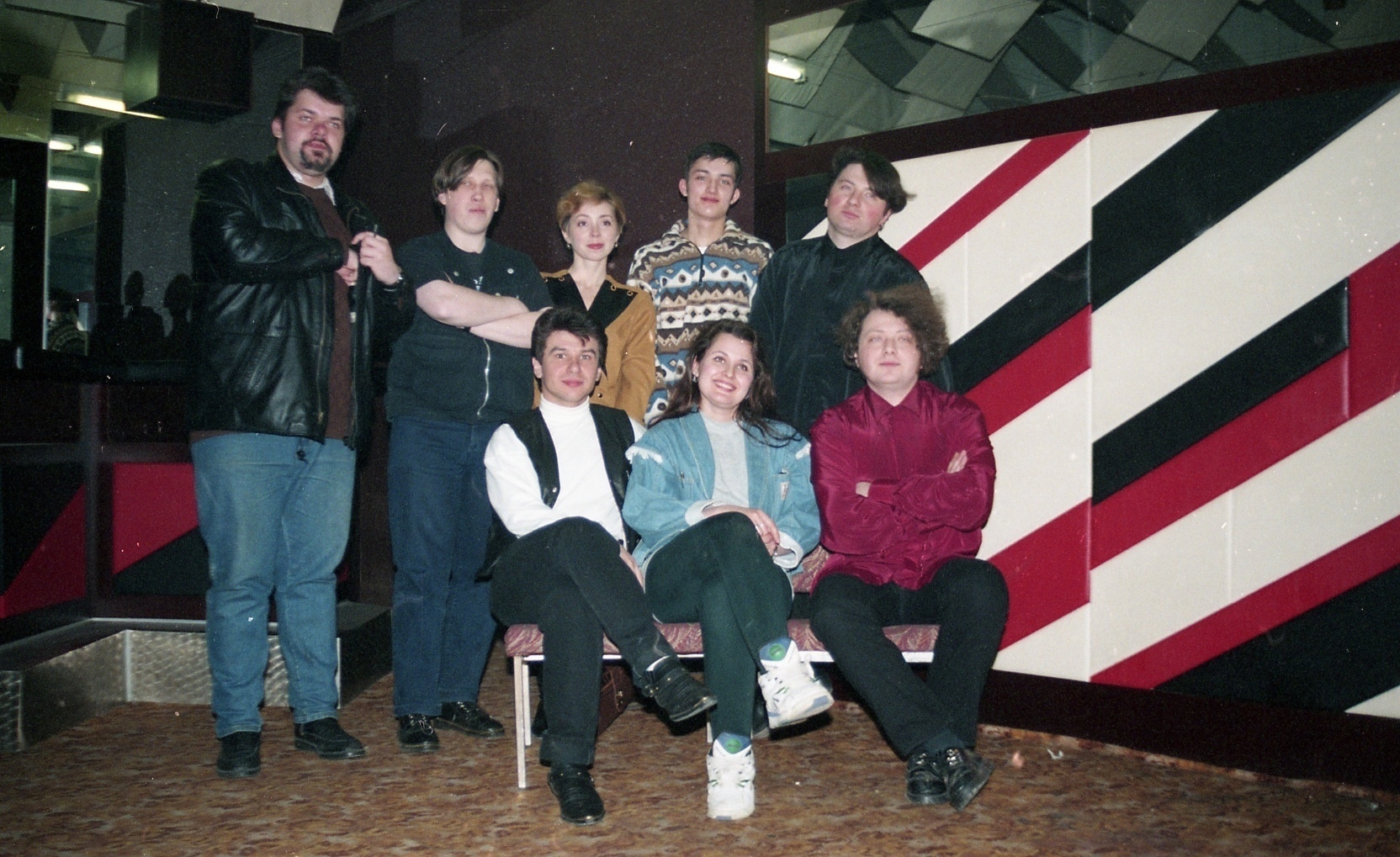 Интересные фотографии 90 -х (часть 108) - 90-е, Детство 90-х, Ностальгия, Знаменитости, Фотография, Эпоха, Амаяк Акопян, Шамиль басаев, Кашпировский, Буденновск, Юрий Никулин, Клуб Белый попугай, Леонид Куравлев, Агата Кристи, Лариса Черникова, Сергей Бодров, Отар Кушанашвили, Ace of Base, Борис Ельцин, Анастасия заворотнюк, Длиннопост, Григорий Горин